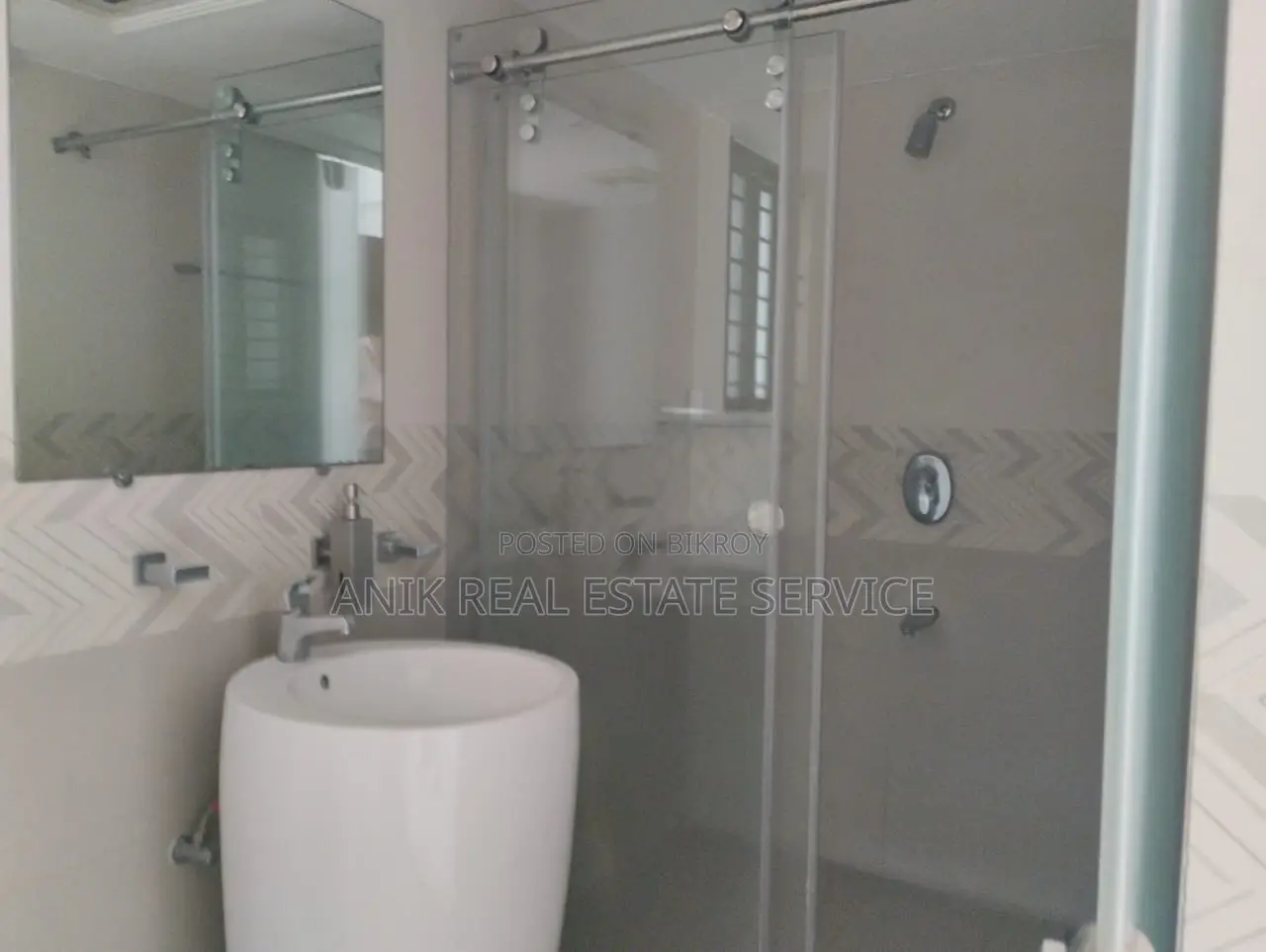 Brand New 2200 Sft Office Space Rent At Banani in Banani