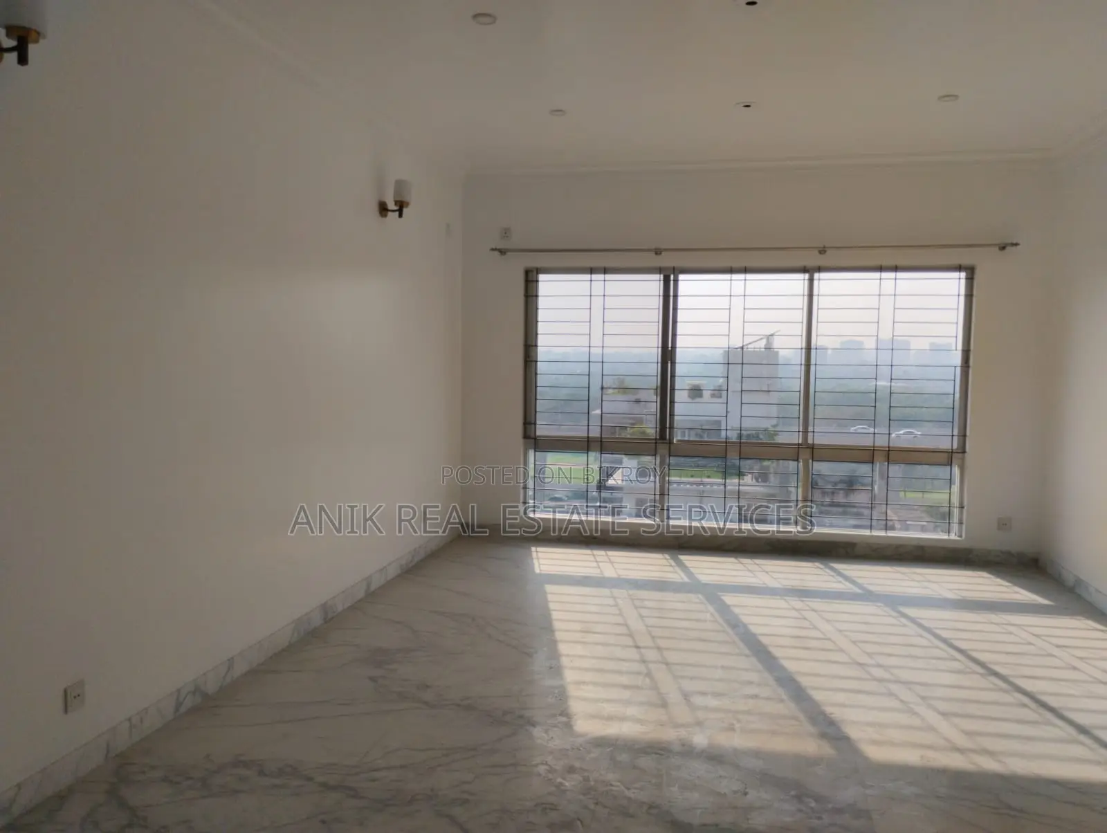 Swmming Pool Gym 4000 Sft Flat Rent At Banani in Banani