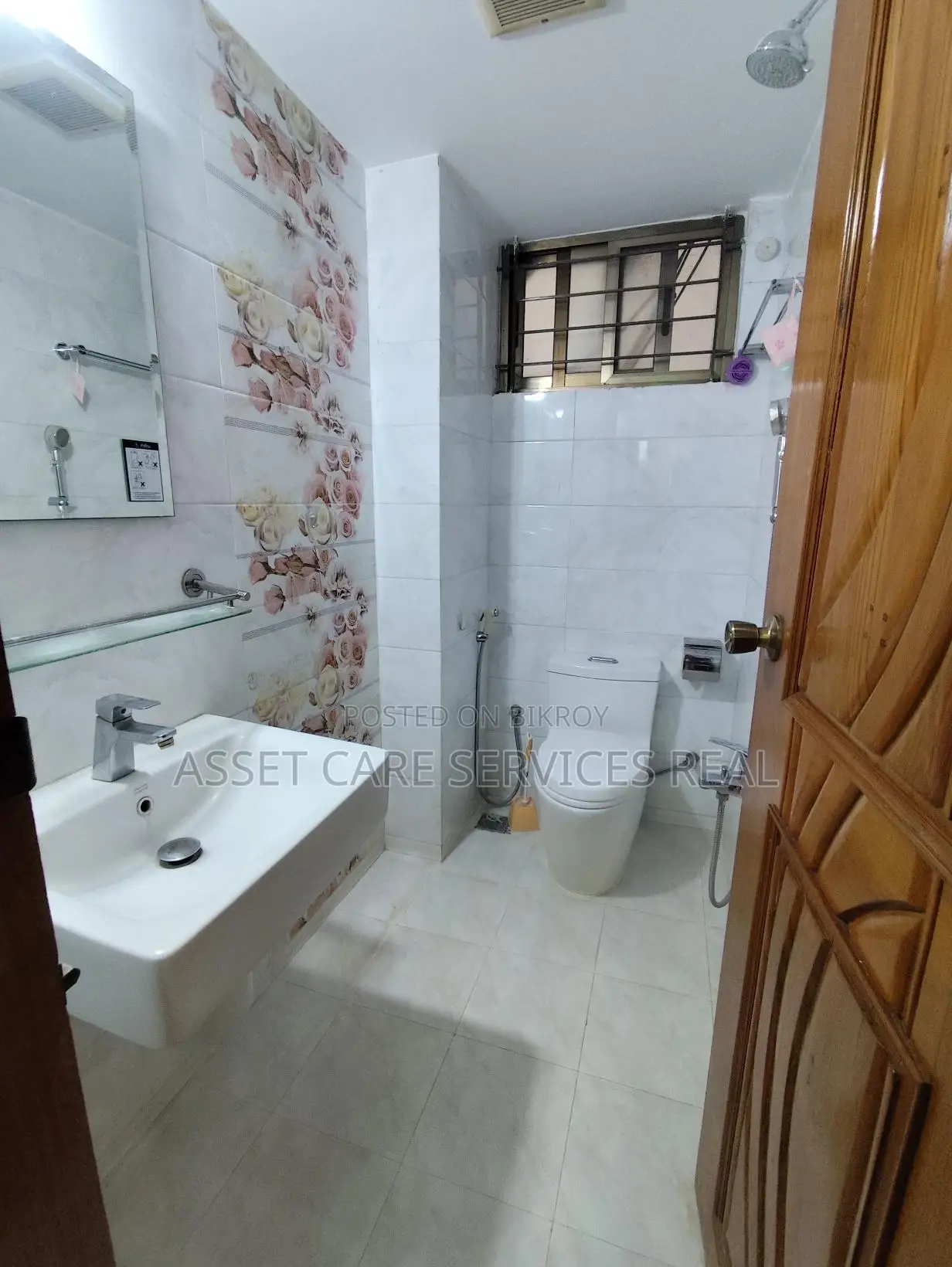 3Bed Fully-Furnished Apartment Rent Baridhara Diplomatic Zone in Baridhara