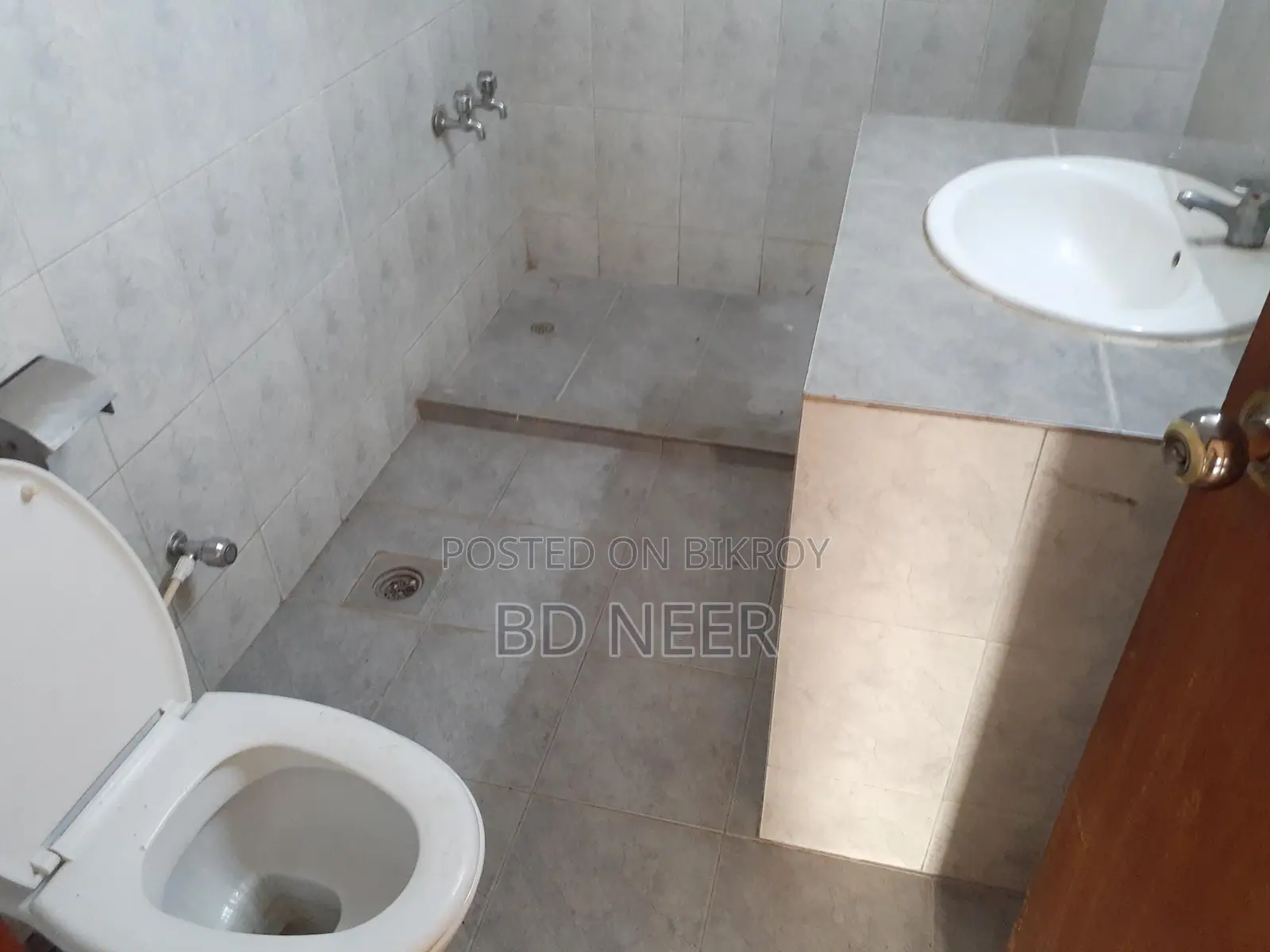 3000 Sq Ft 4 Bedroom Flat Rent in Gulshan-1 in Gulshan