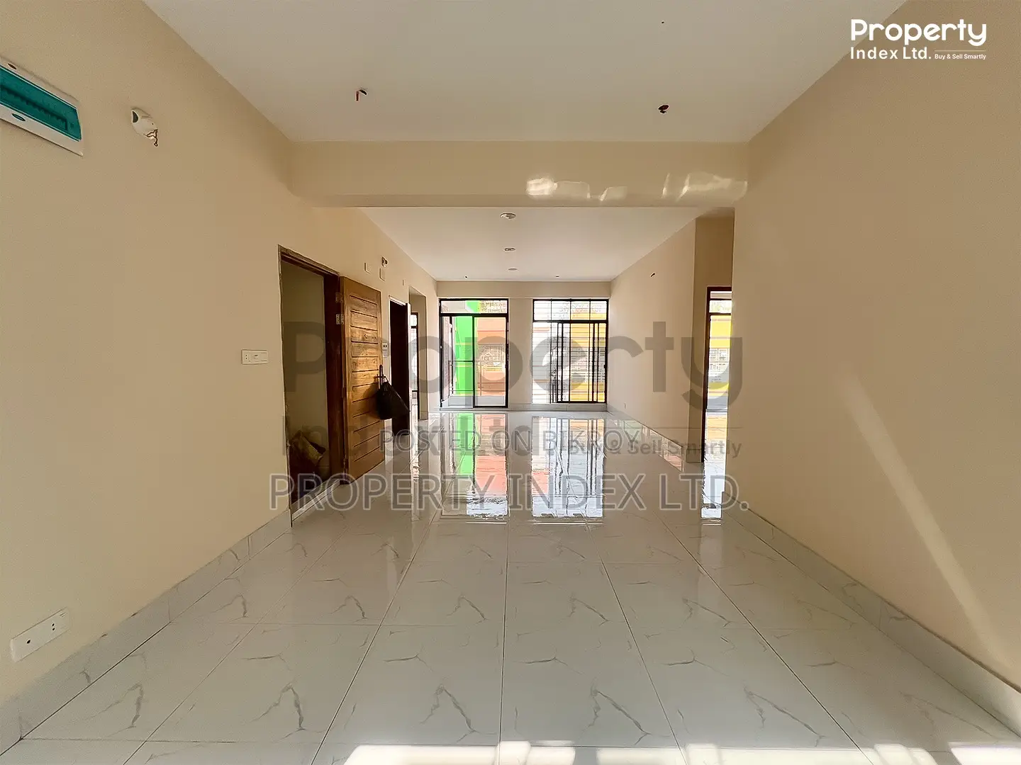 2044 Sq Ft Flat for Sale in Sector 11 in Basundhara