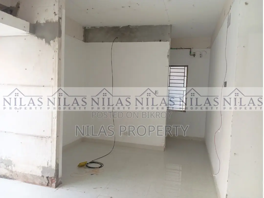 Prominent 2600 Sft Commercial Office Space for Rent in Uttara in Uttara