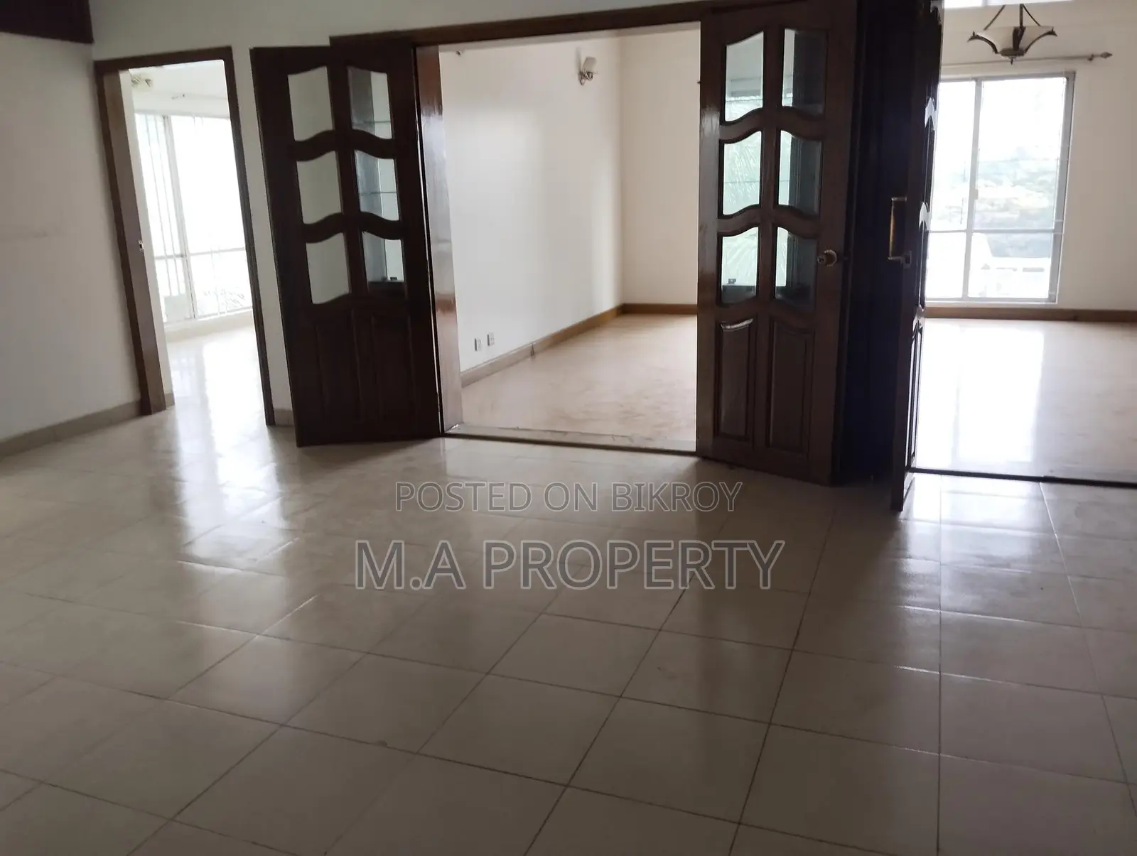 Excellent 5 Bed Flat For Rent In Gulshan North in Gulshan