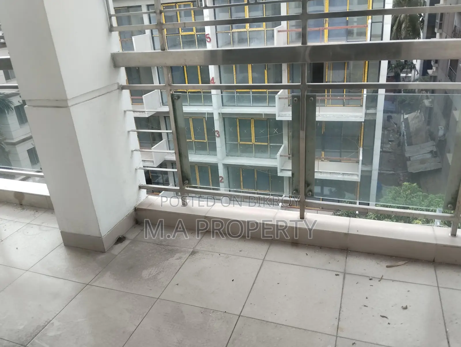 Excellent 5 Bed Flat For Rent In Gulshan North in Gulshan