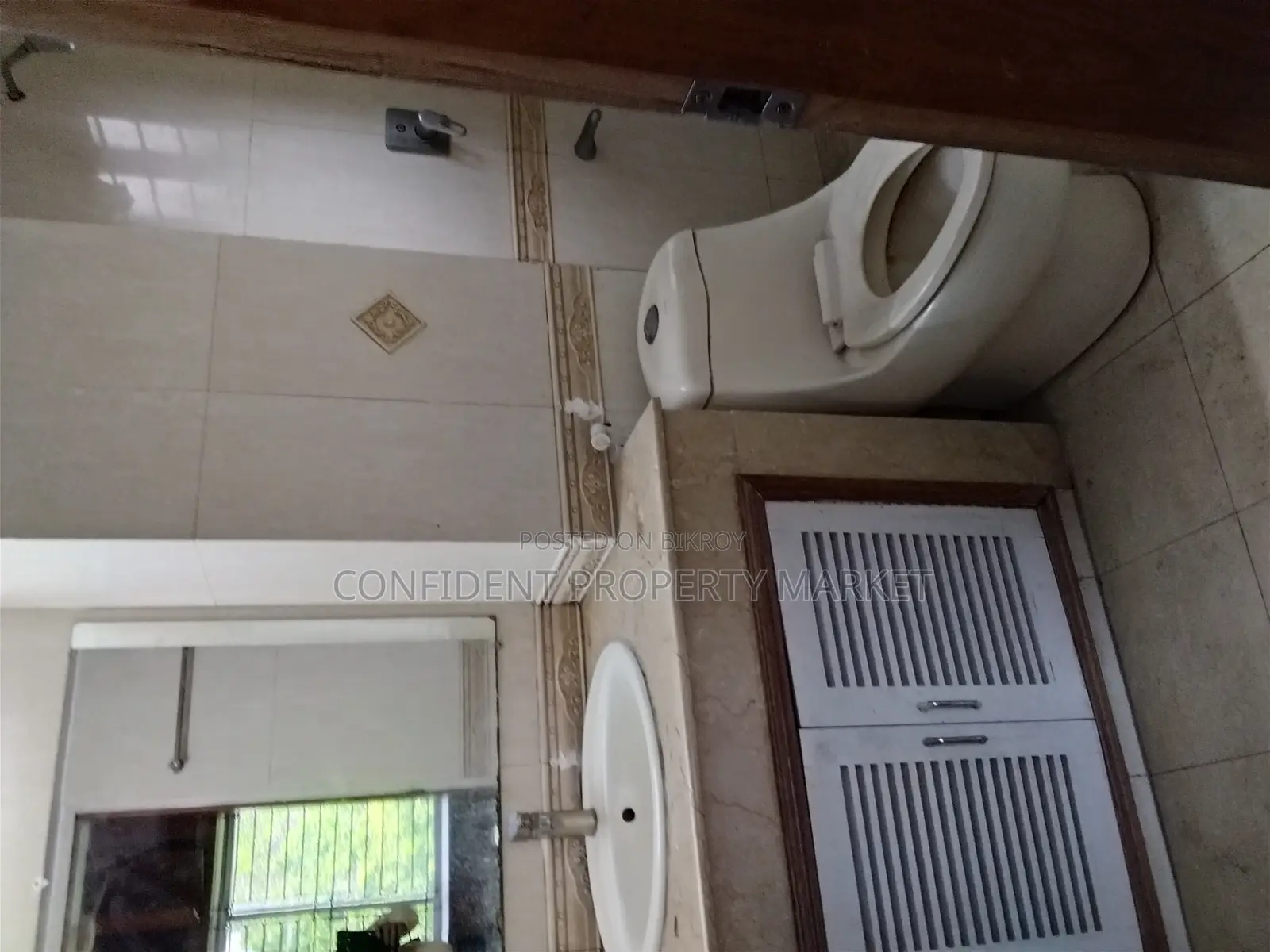 Semi Furnished Apartment For Rent In Gulshan in Gulshan