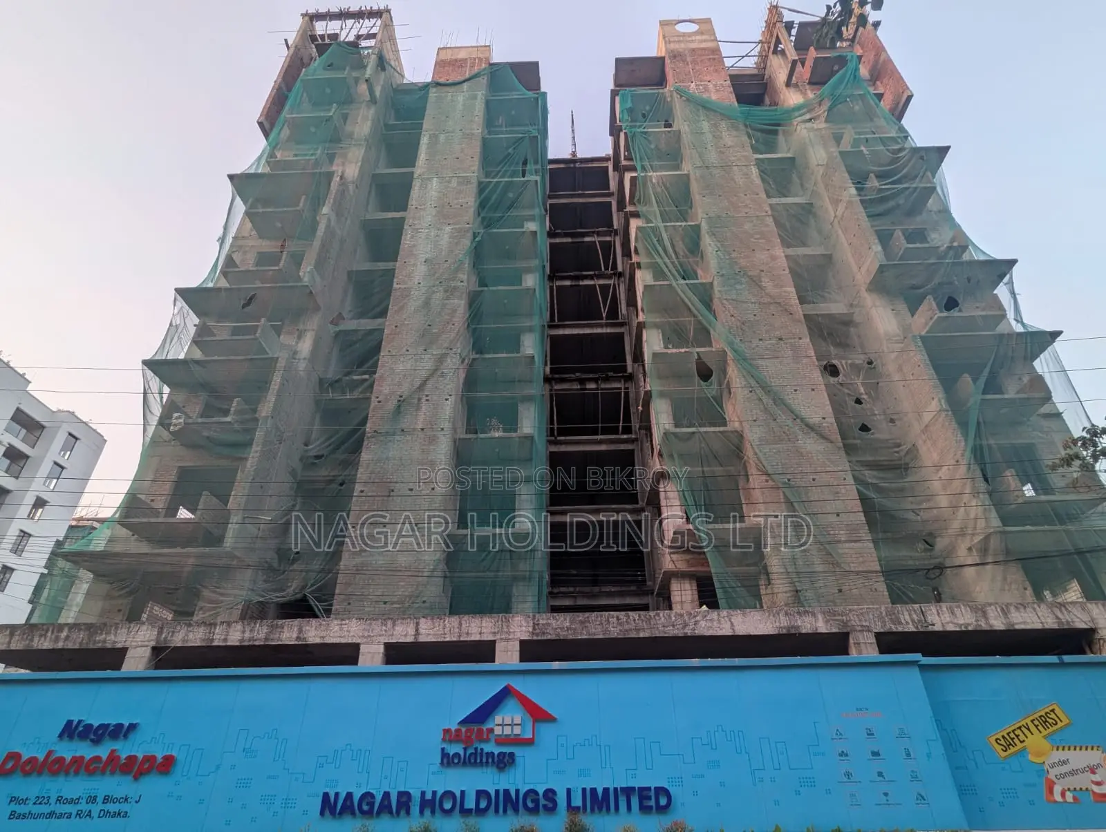 2450 Sft Luxurious living Apartment Sales at Bashundhara R/A, Dhaka in Basundhara
