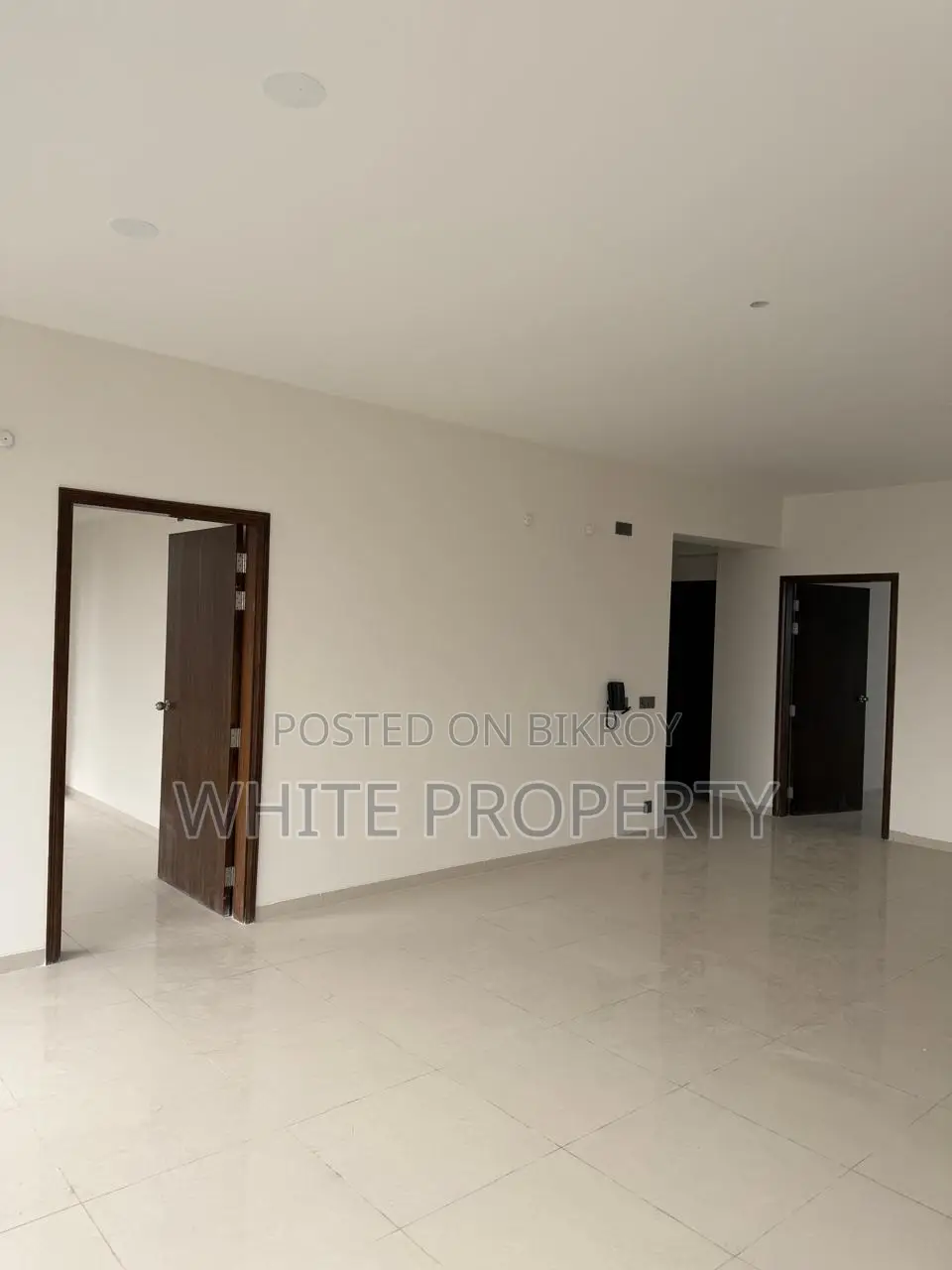 Apartment sale at Bashundhara Block-M, Road 38 Corner plot in Basundhara