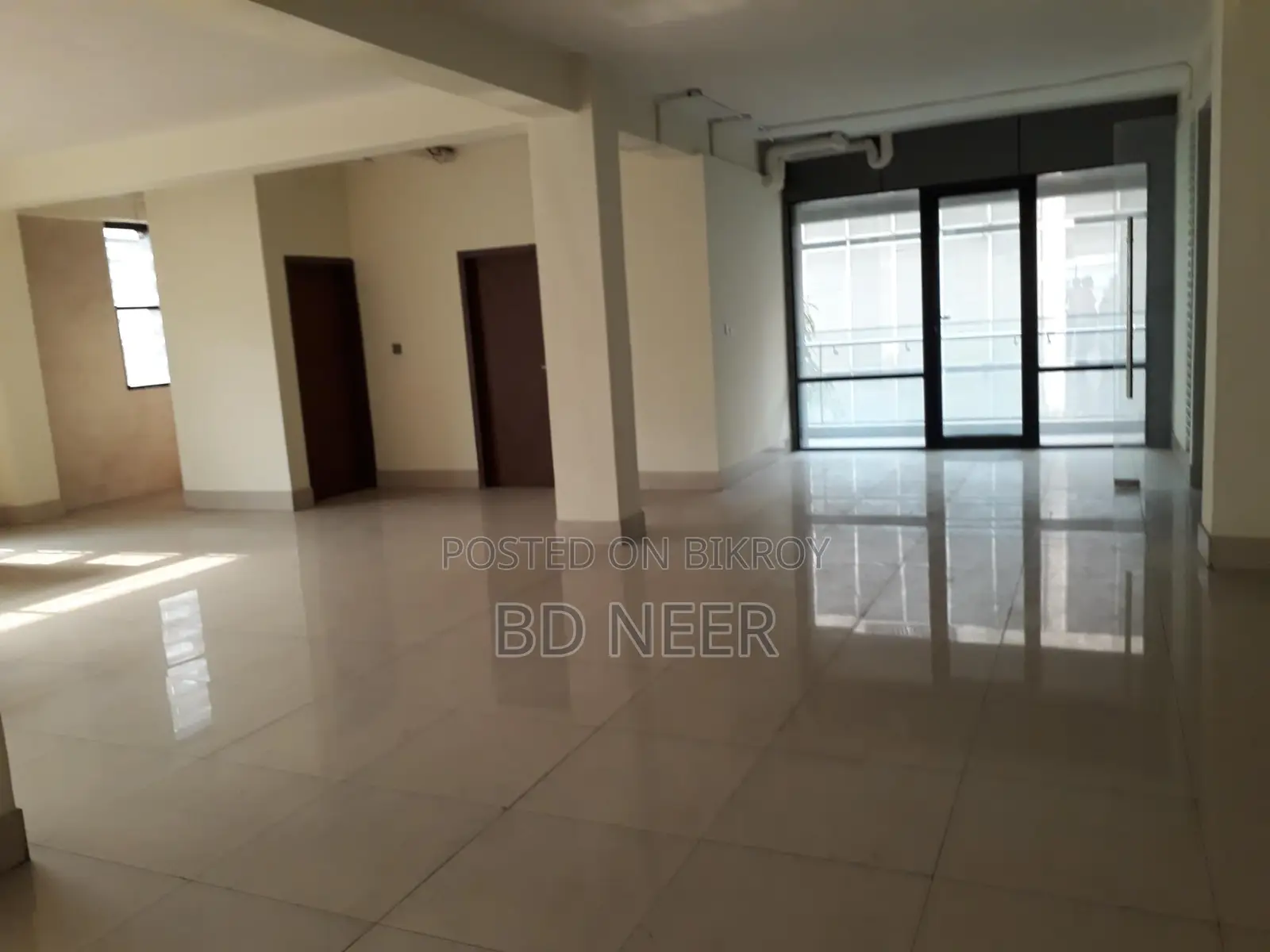 15000 Sq Ft 5 Storied House For Rent in Gulshan-1 in Gulshan