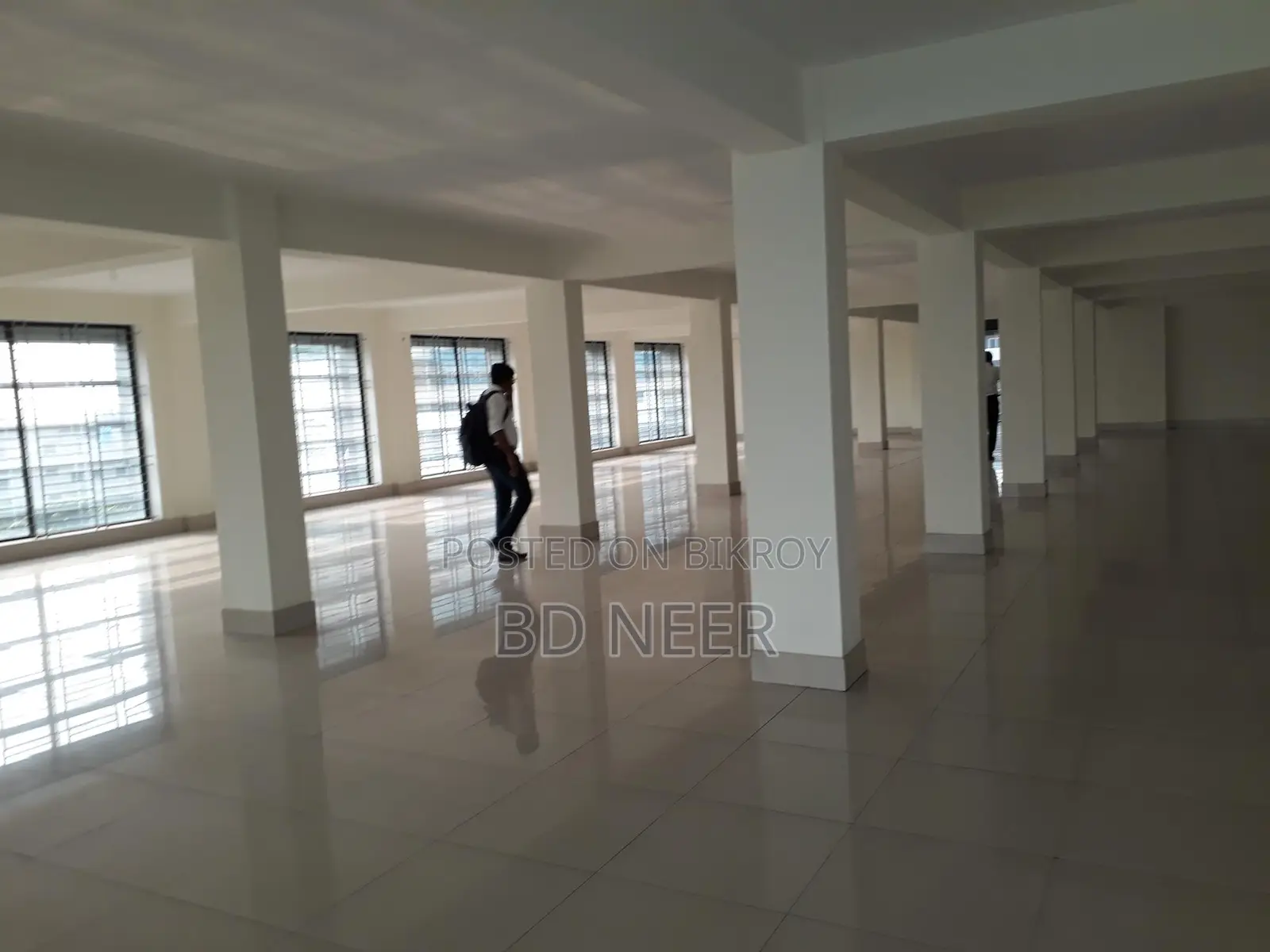 15000 Sq Ft 5 Storied House For Rent in Gulshan-1 in Gulshan