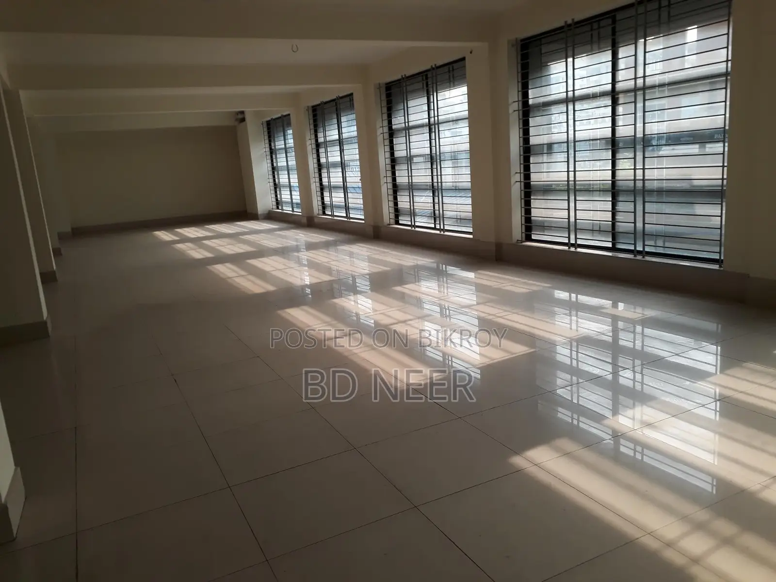15000 Sq Ft 5 Storied House For Rent in Gulshan-1 in Gulshan