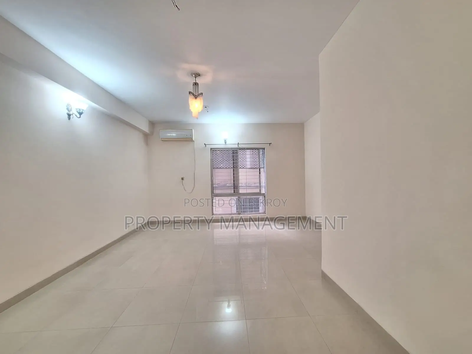 2500Sft Unfurnished Apartment Rent Gulshan2 3Bed Nice view in Gulshan