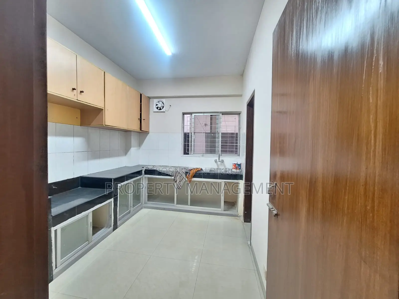 2500Sft Unfurnished Apartment Rent Gulshan2 3Bed Nice view in Gulshan