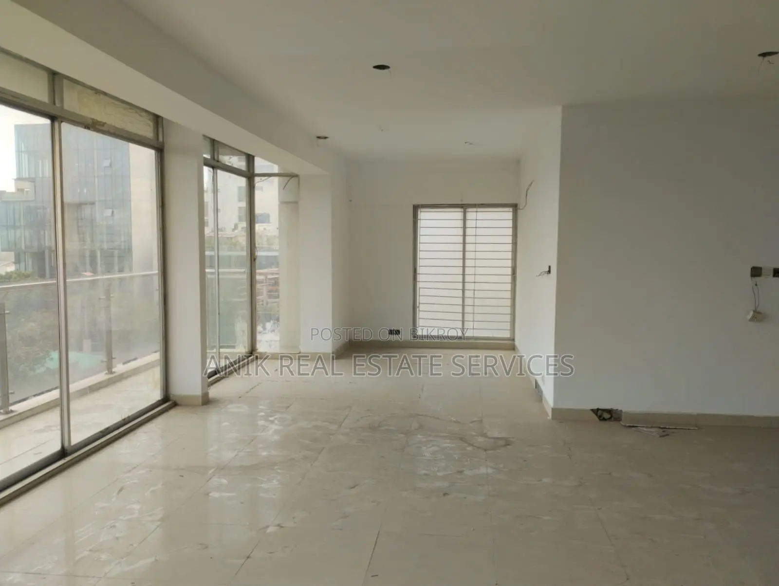 Commarcial 3000 Sft Office Space Rent At Banani in Banani