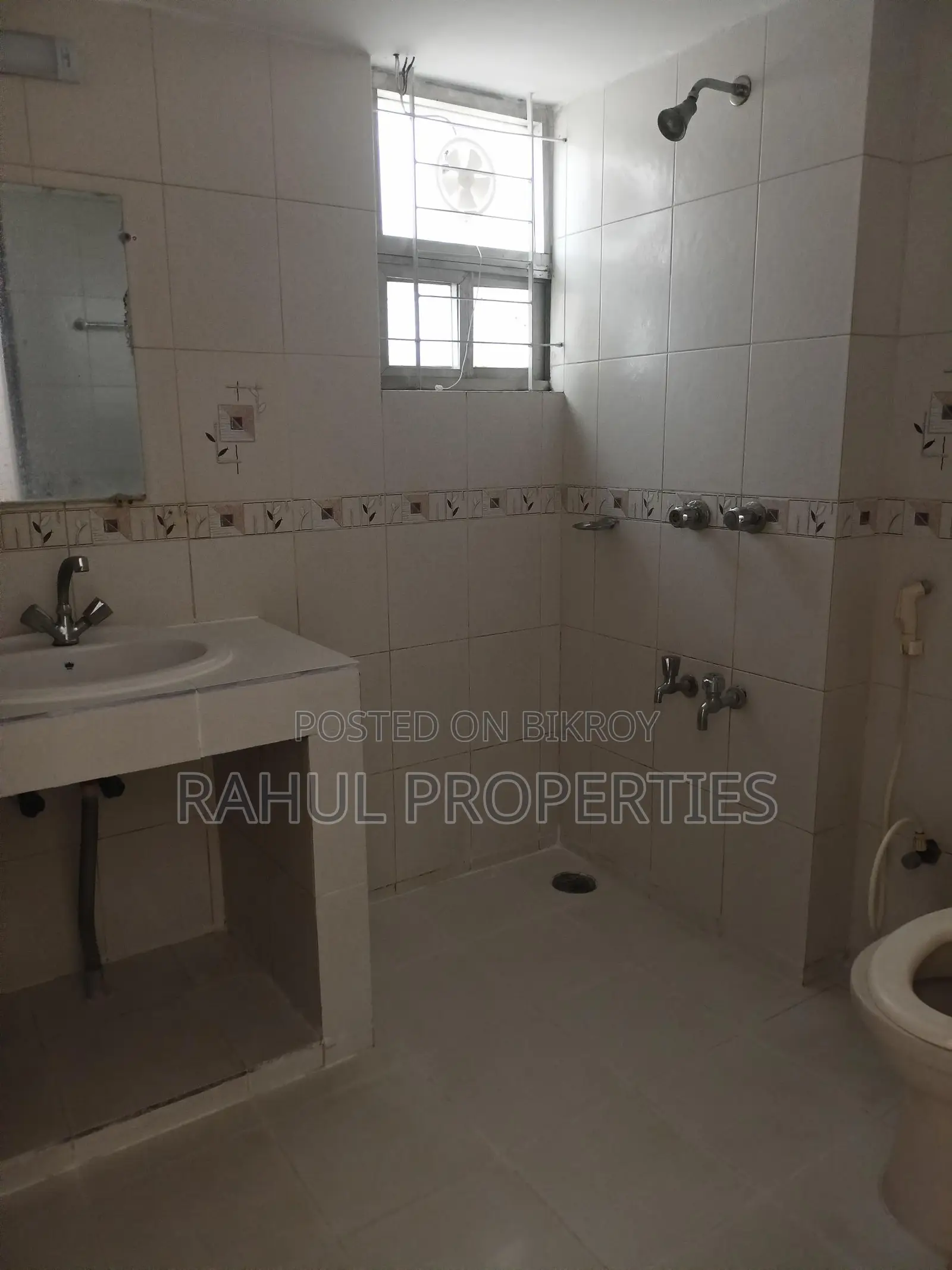 1450 sqft Flat for Sale in D-Block, Bashundhara R/A in Basundhara
