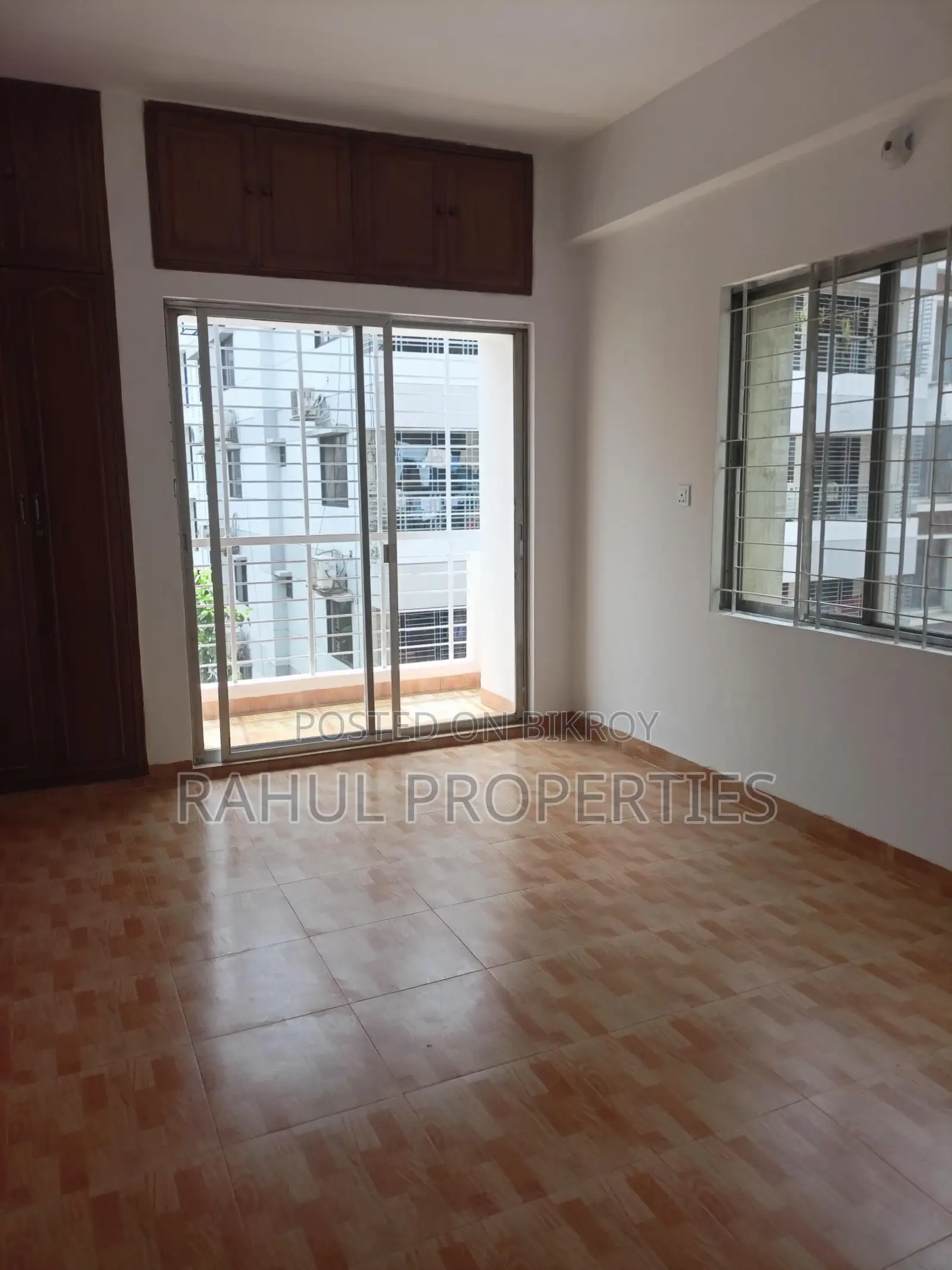 1450 sqft Flat for Sale in D-Block, Bashundhara R/A in Basundhara