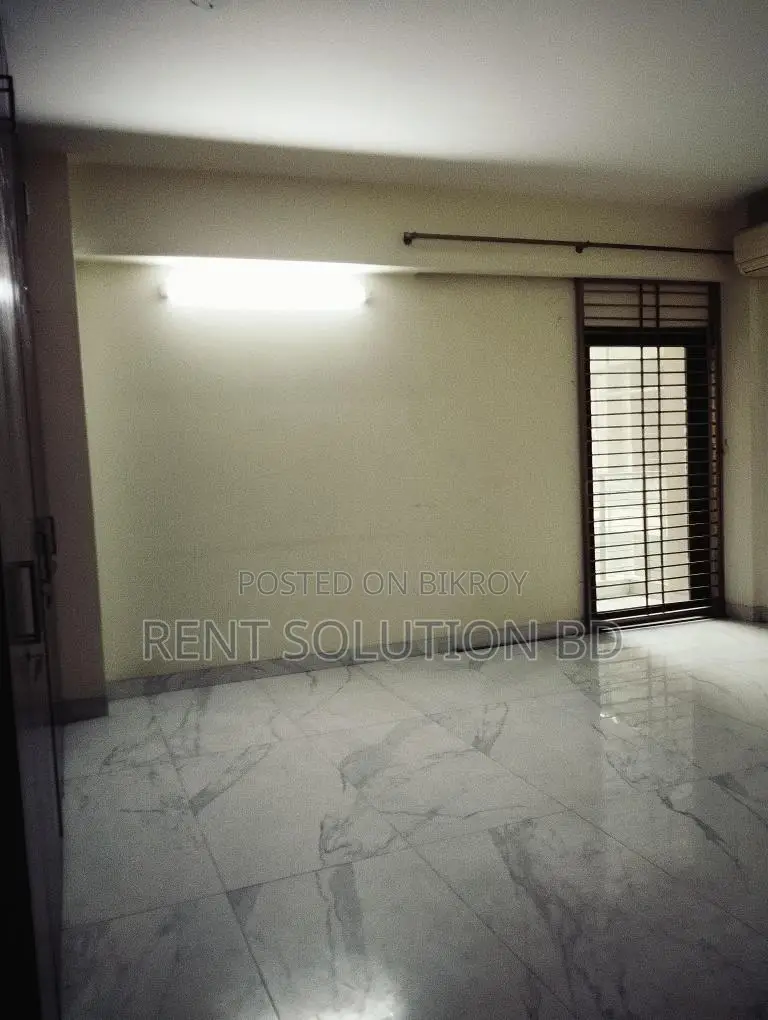 4600 SQFT Semi Furnished Office Space for Rent in Gulshan in Gulshan