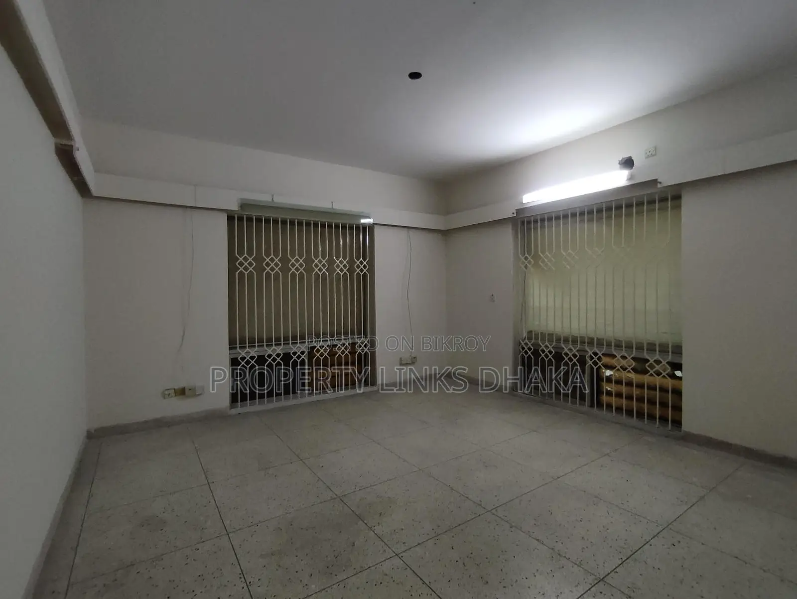 Independent house for residential or office purpose in Baridhara