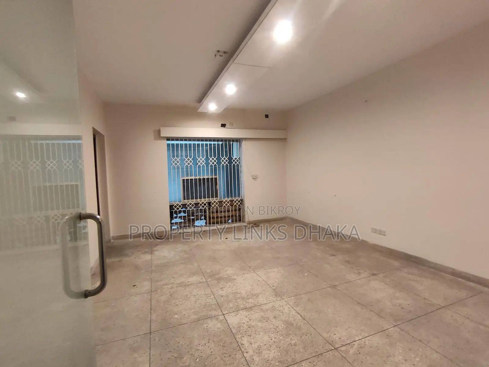 Independent house for residential or office purpose in Baridhara