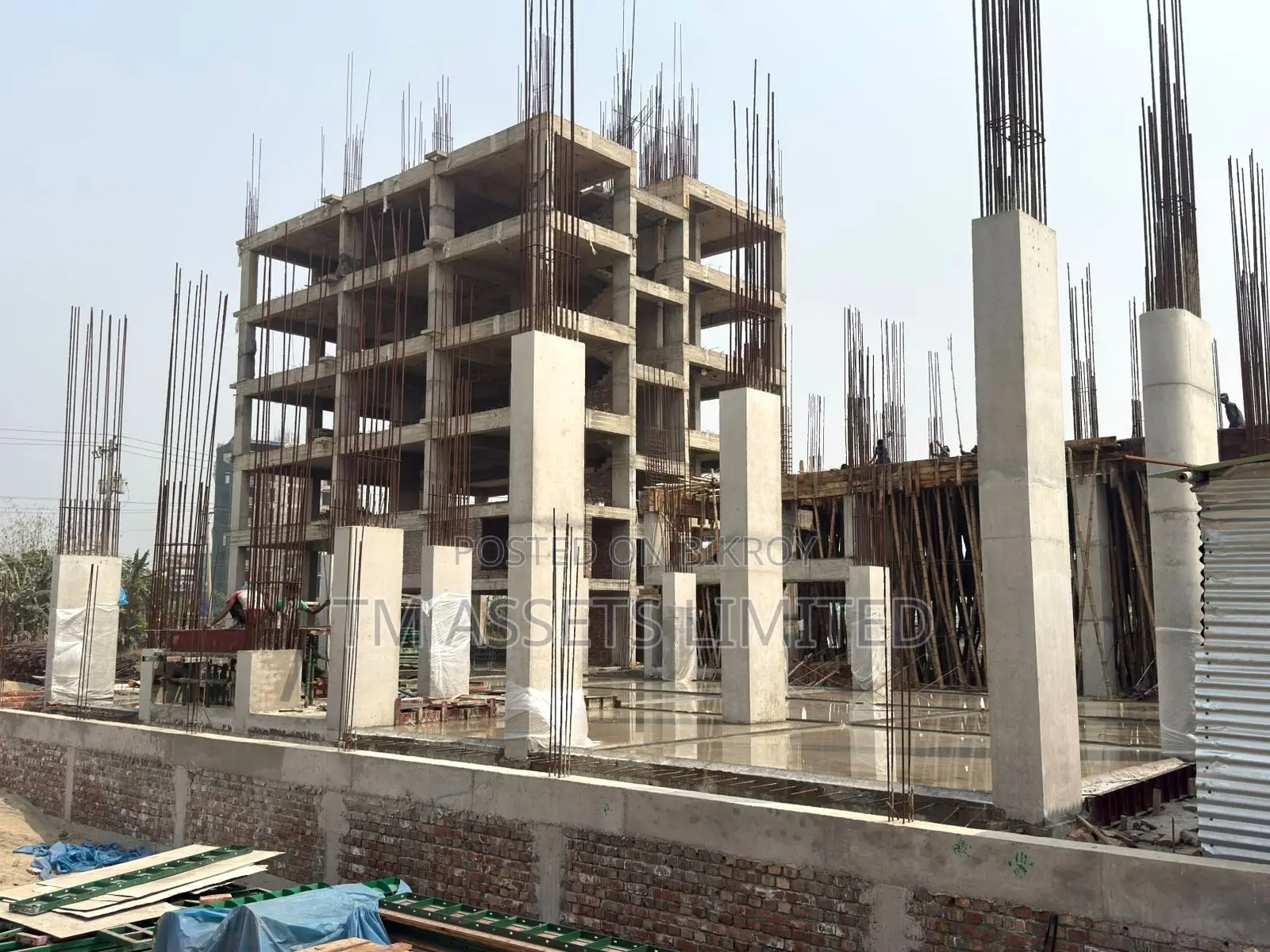 Luxury South Facing Apartment for sale in Jolshiri Abashon in Gulshan