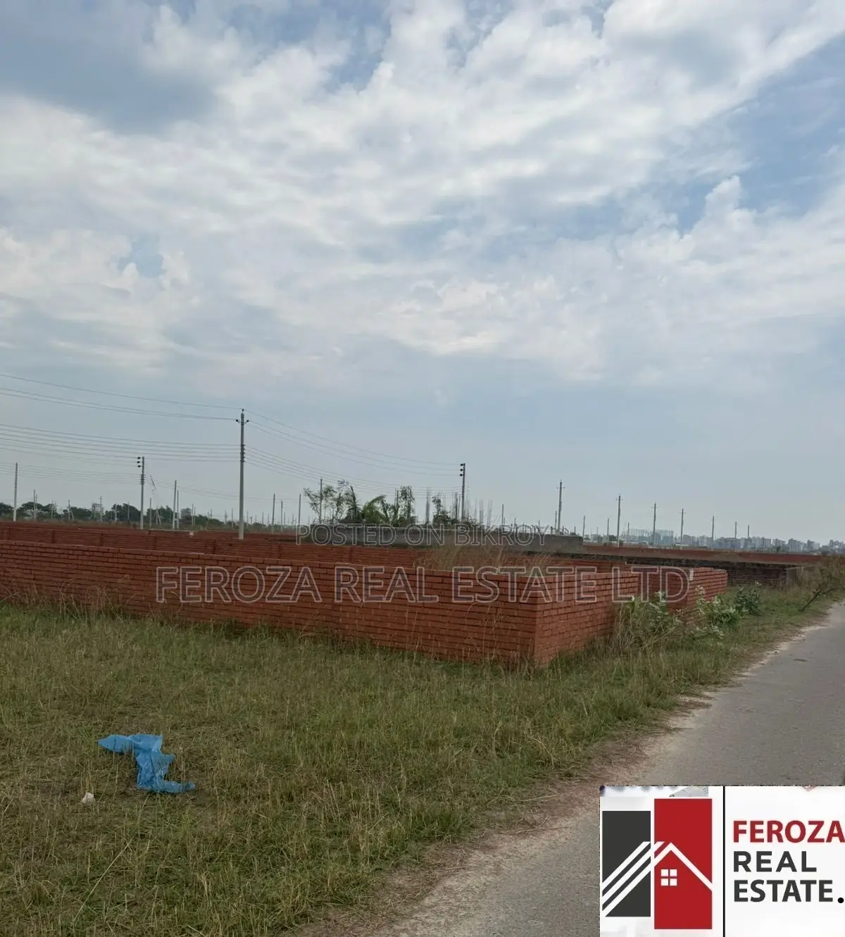 Boundary Wall-Plot Block M - 5 Katha Urgent Sale in Bashundhara in Basundhara