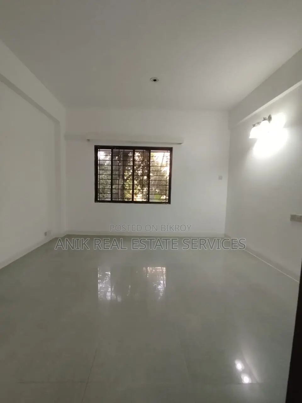 Good Quality 3 Bedroom Un Farnised Flat Rent At Gulshan 2 in Gulshan