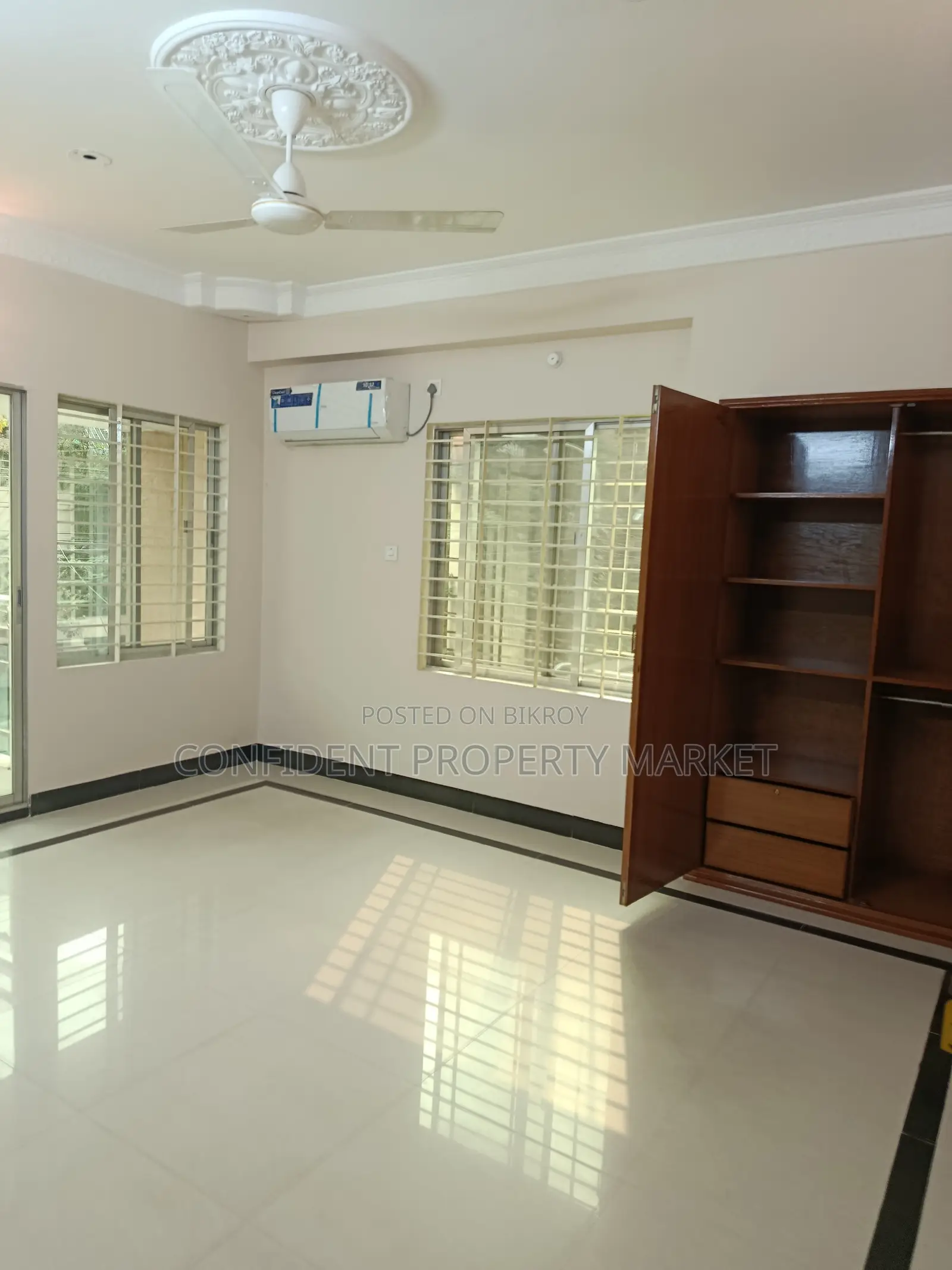 Semi Furnished Apartment For Rent In Baridhara in Baridhara