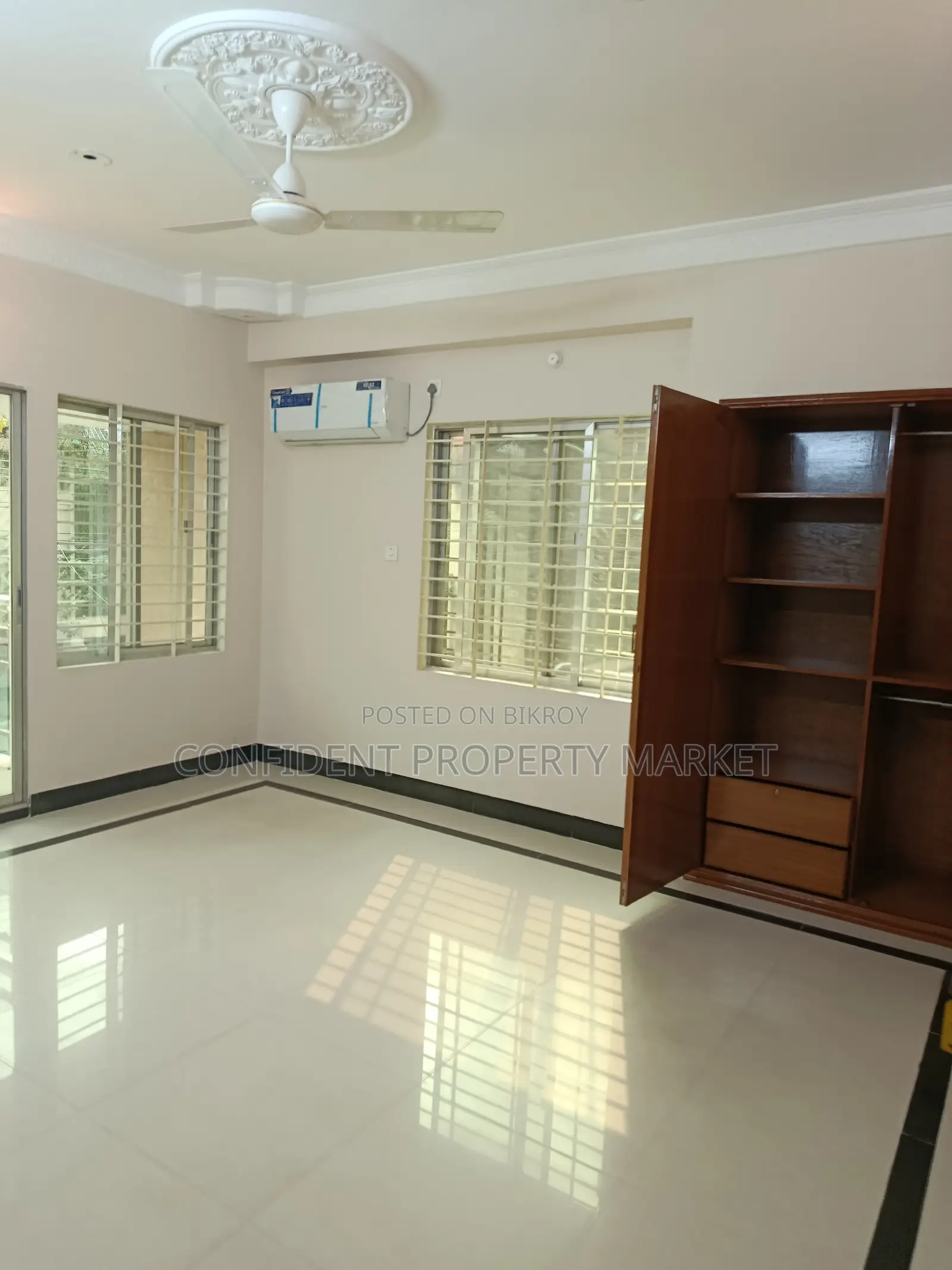 Semi Furnished Apartment For Rent In Baridhara in Baridhara