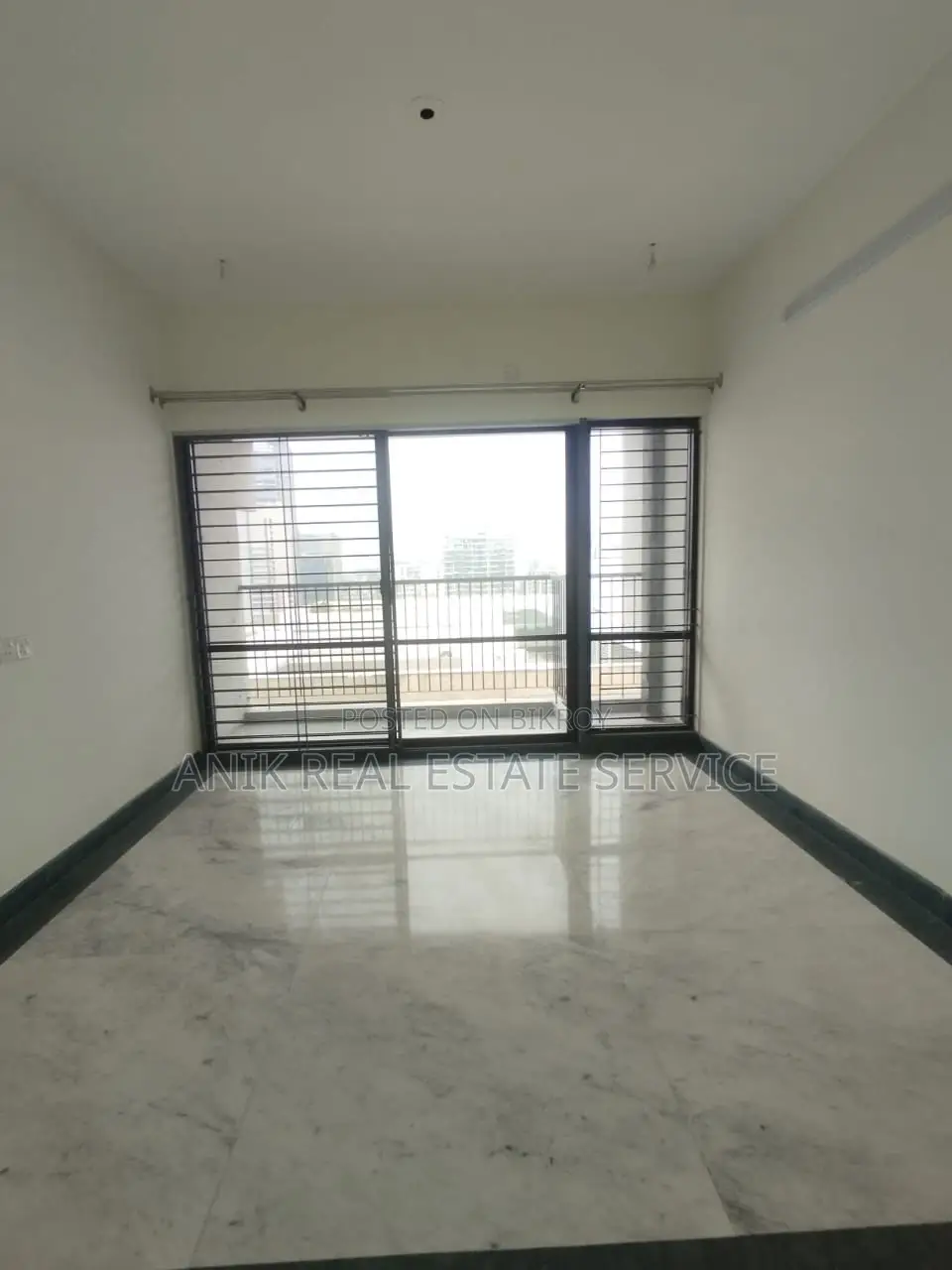 New Modern 4 Bedroom Un Farnised Flat Rent At Gulshan 2 in Gulshan