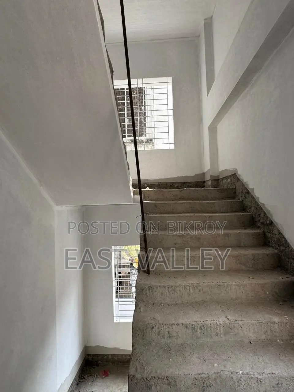 I Block 1500 sqft almost ready flat for sale in Bashundhara R/A in Basundhara