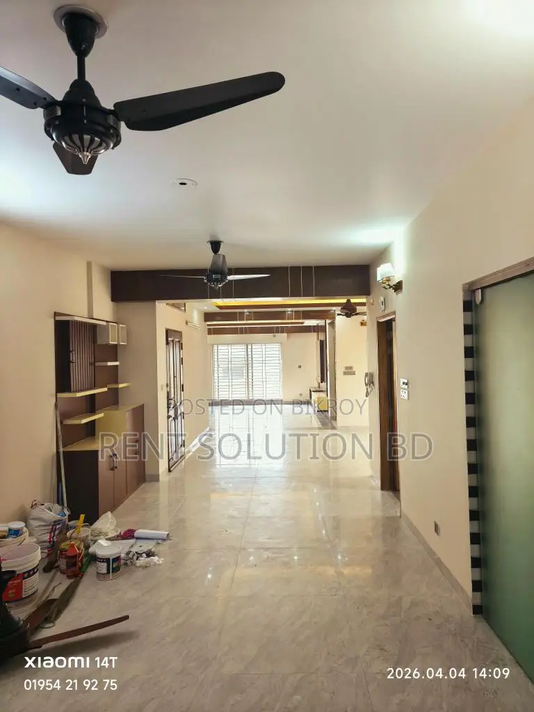 Semi Furnished Well Interior in Banani