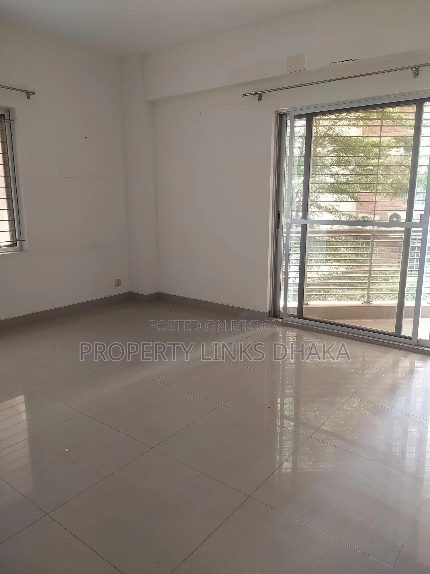 Unfurnished flat for Rent in Gulshan in Gulshan