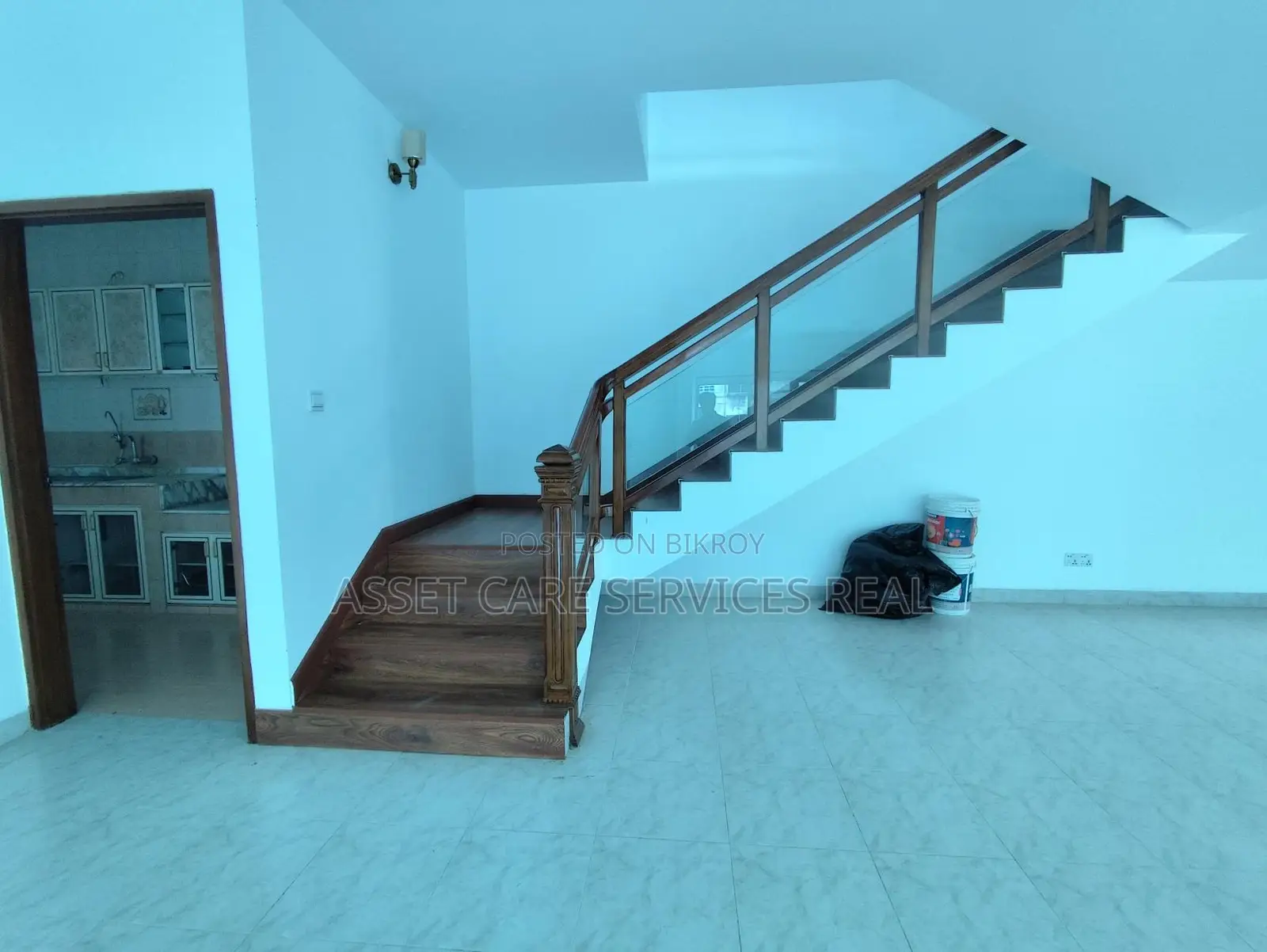 Luxury Duplex 4Bed Semi-Furnished Apartment Rent Baridhara Diplomatic in Baridhara