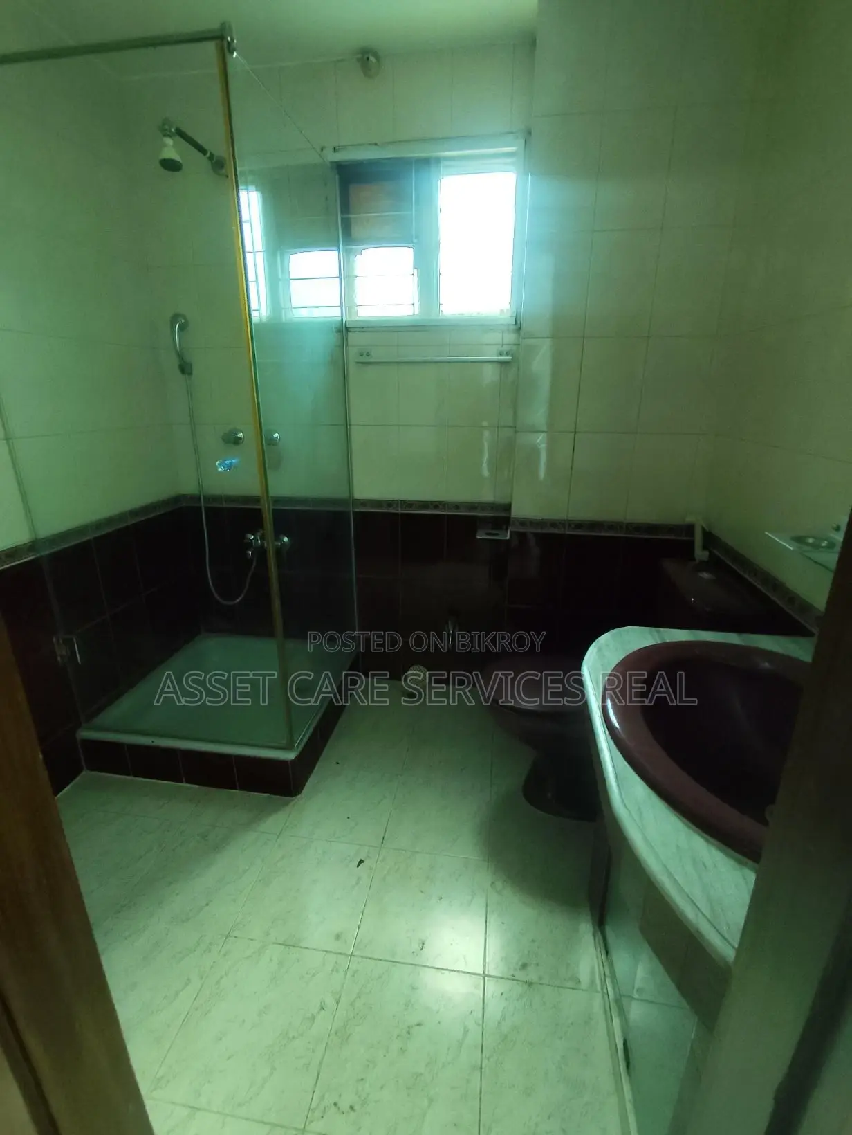 Luxury Duplex 4Bed Semi-Furnished Apartment Rent Baridhara Diplomatic in Baridhara