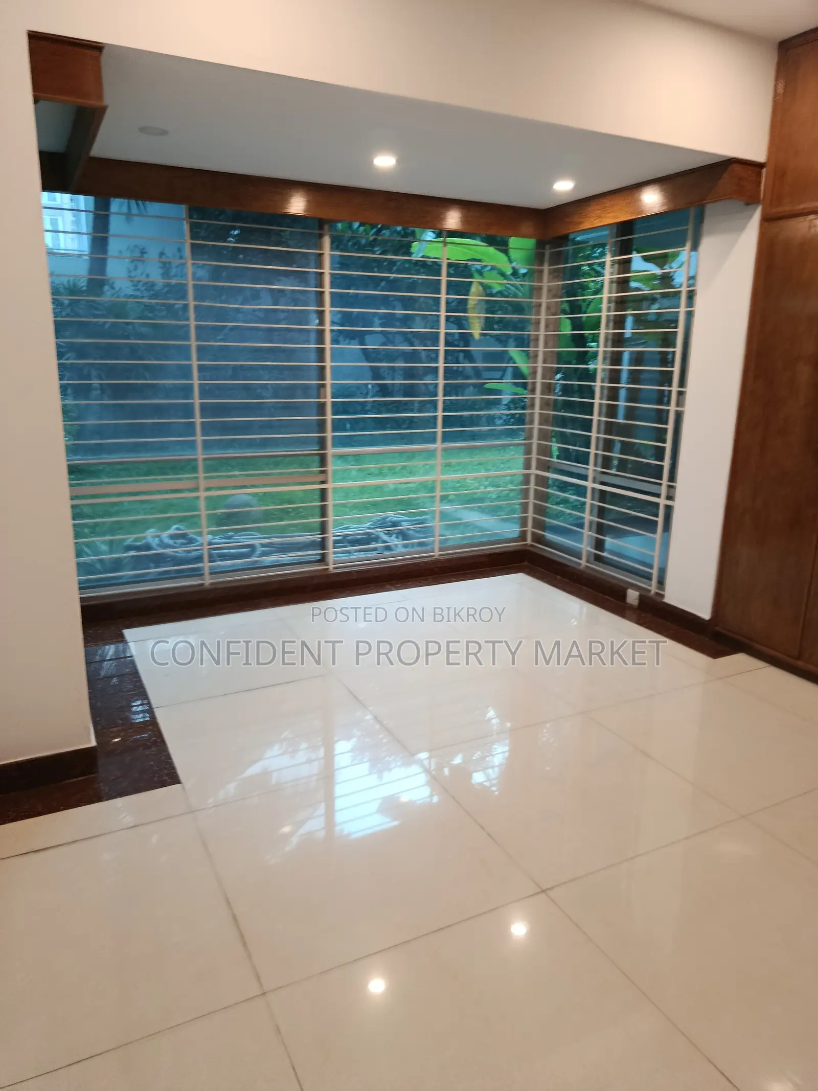 Semi Furnished Apartment For Rent In Baridhara in Baridhara