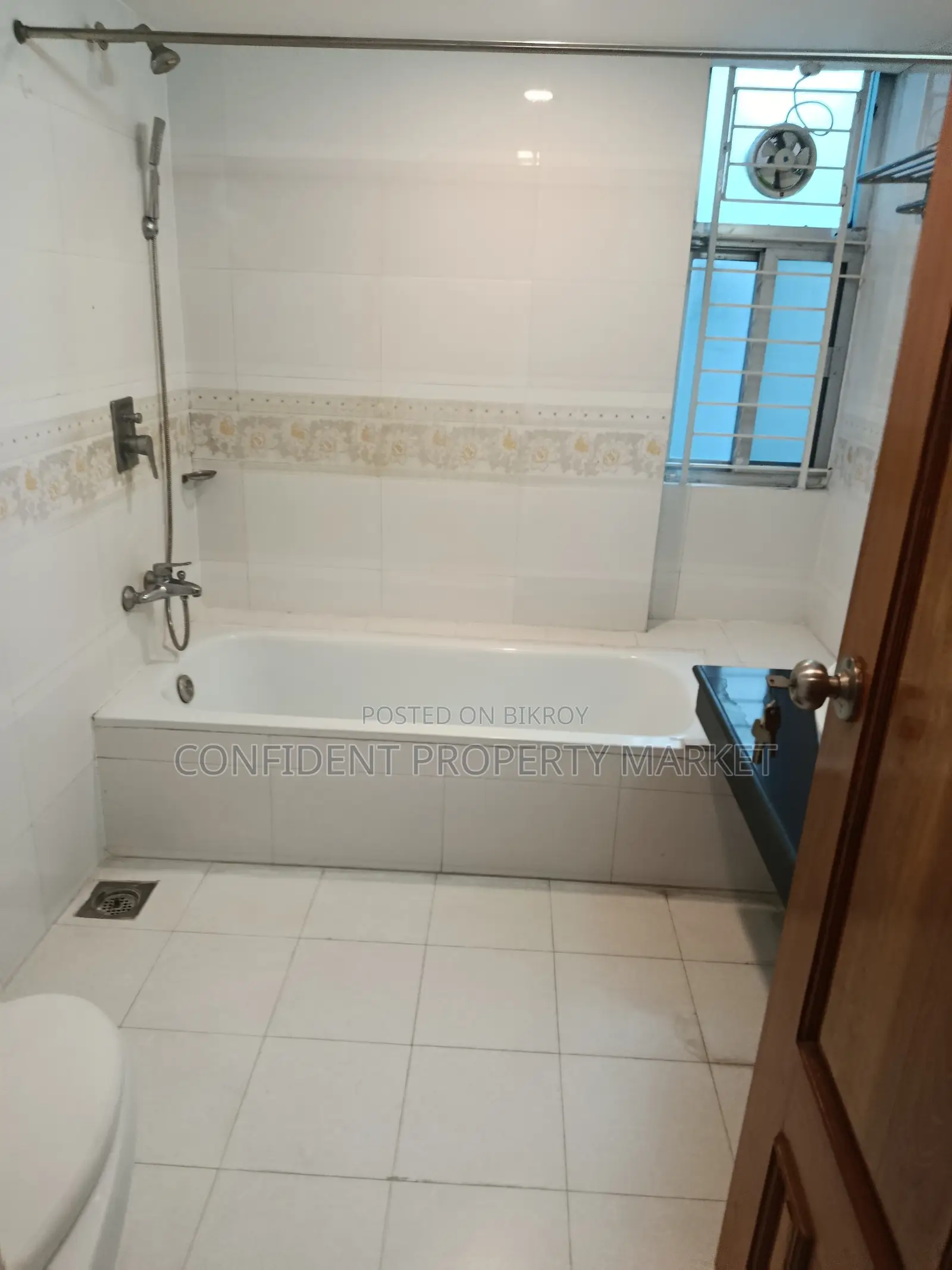 Semi Furnished Apartment For Rent In Baridhara in Baridhara