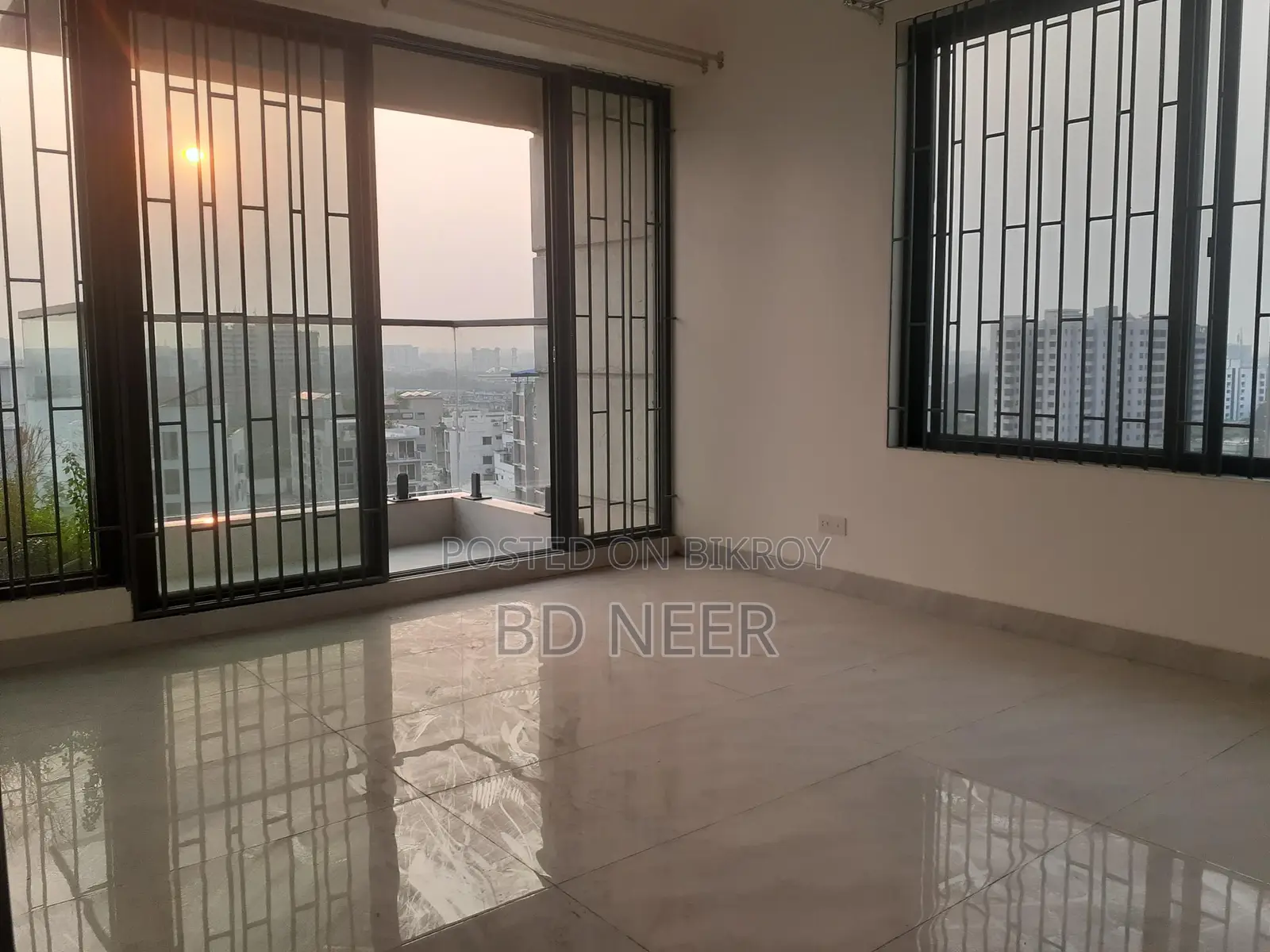 Lake View Gym Swimming 4500 Sq Ft 4Bed Flat Rent in Gulshan-2 North in Gulshan