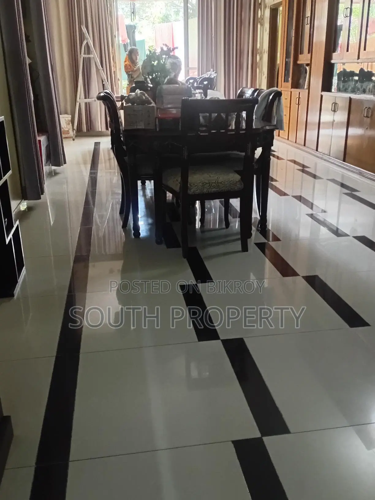 South facing ready used 2717 sft flat sale at Lalmatia. in Dhaka