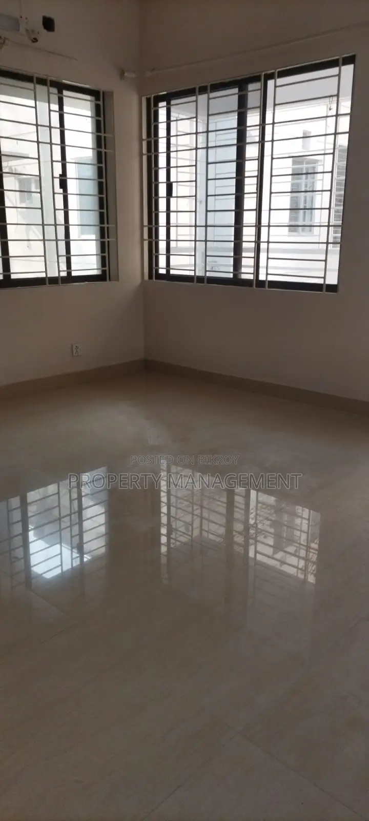 2750Sqft Unfurnished Apartment Rent 3Bed 3Bath Gulshan2 Nice View in Gulshan
