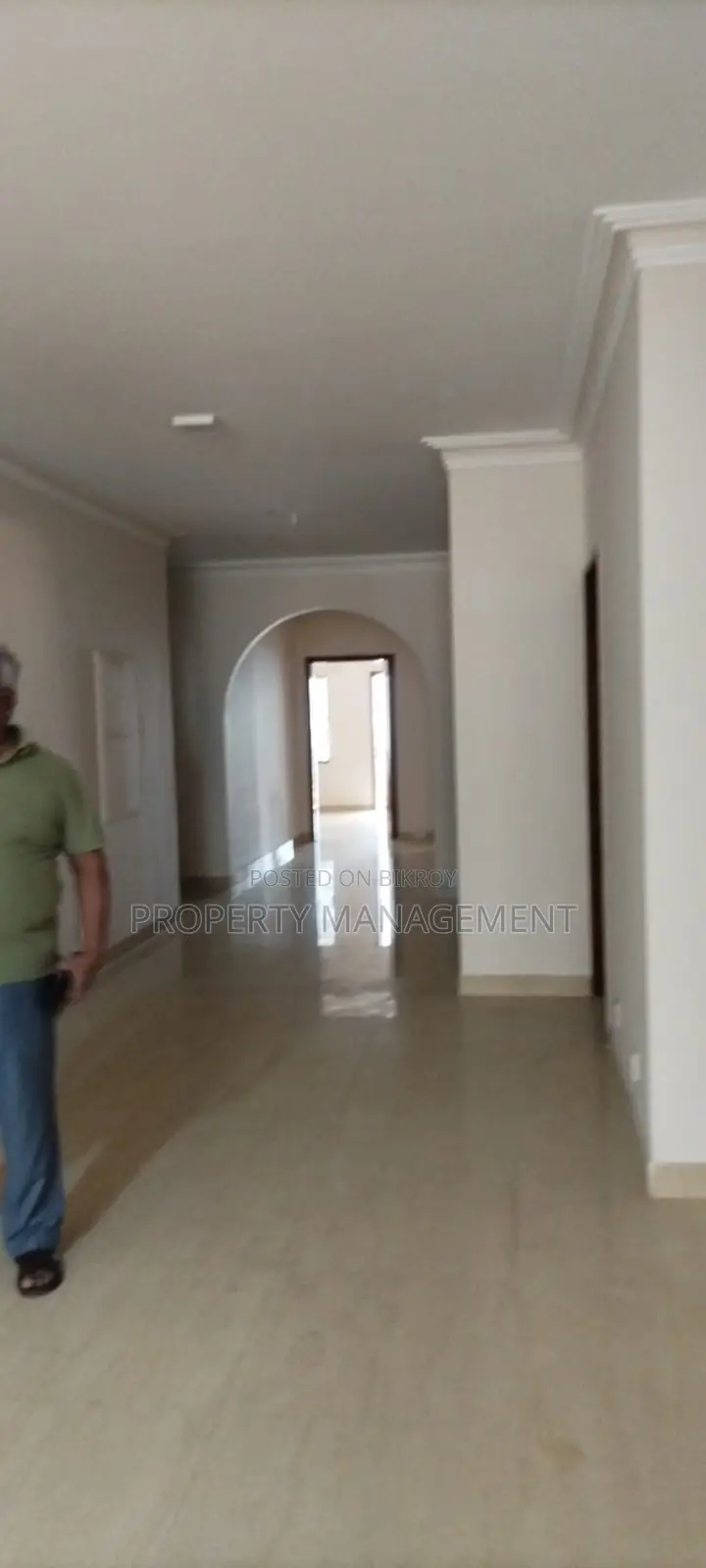 2750Sqft Unfurnished Apartment Rent 3Bed 3Bath Gulshan2 Nice View in Gulshan
