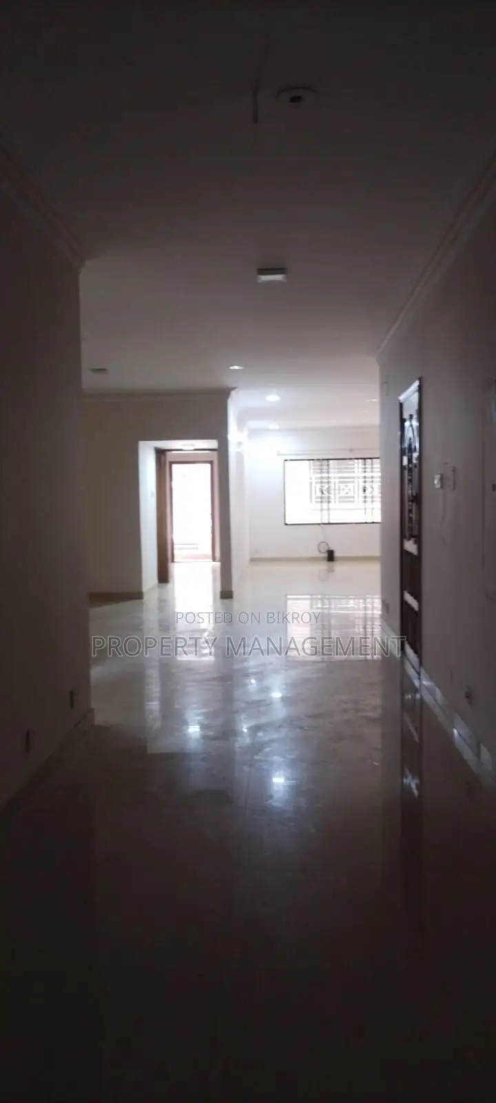 2750Sqft Unfurnished Apartment Rent 3Bed 3Bath Gulshan2 Nice View in Gulshan