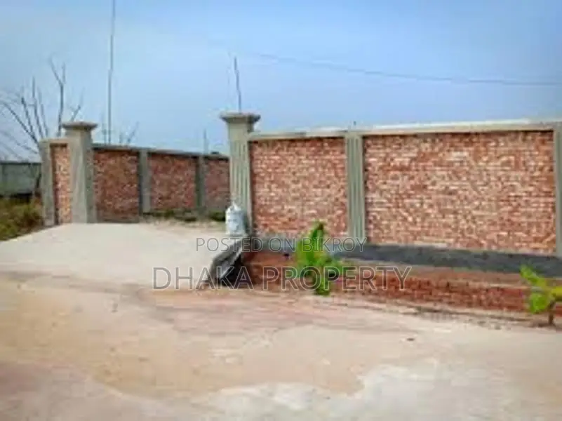 60ft Rd 3 Katha Park West at Sector-15/C in Uttara