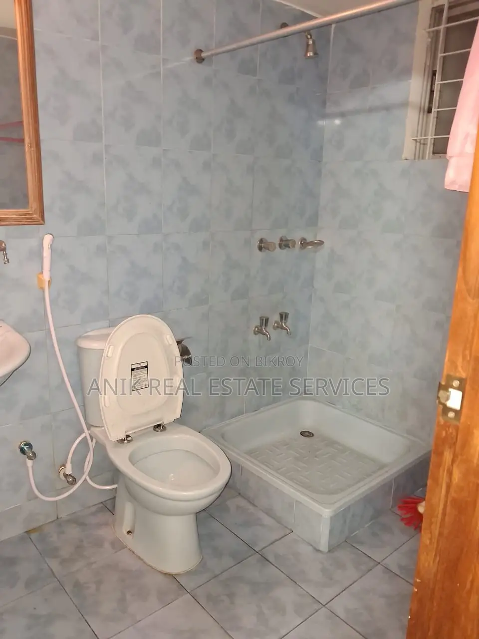 Good Quality 3 Bedroom Full Farnised Flat Rent At Gulshan 2 in Gulshan