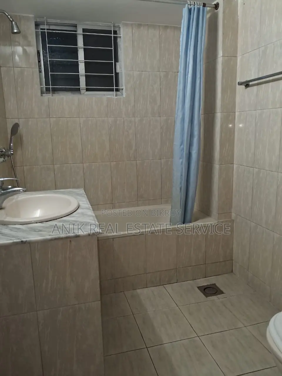Good Quality 3 Bedroom Full Farnised Flat Rent At Gulshan 2 in Gulshan