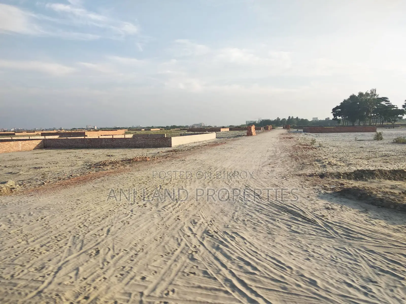 P-Extension 3-Katha Plot Sale Near 40' Road in Basundhara