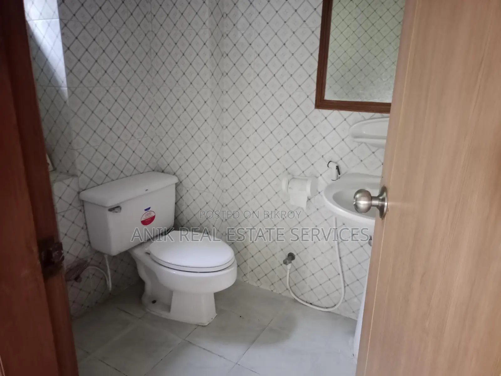 Good Quality Un Farnised Flat Rent At Gulshan 2 in Gulshan