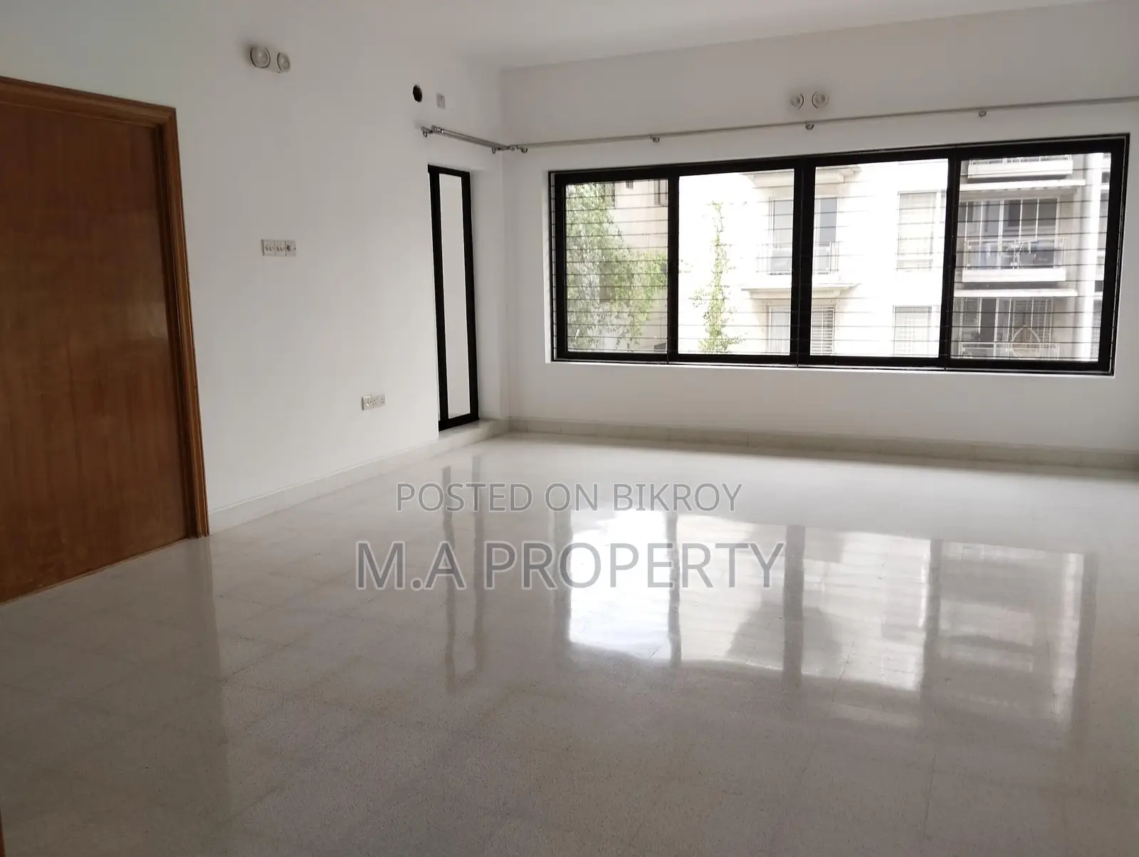 Luxury Semi-Furnished 4-Bedroom Flat for Rent in Baridhara Diplomatic Zone in Baridhara