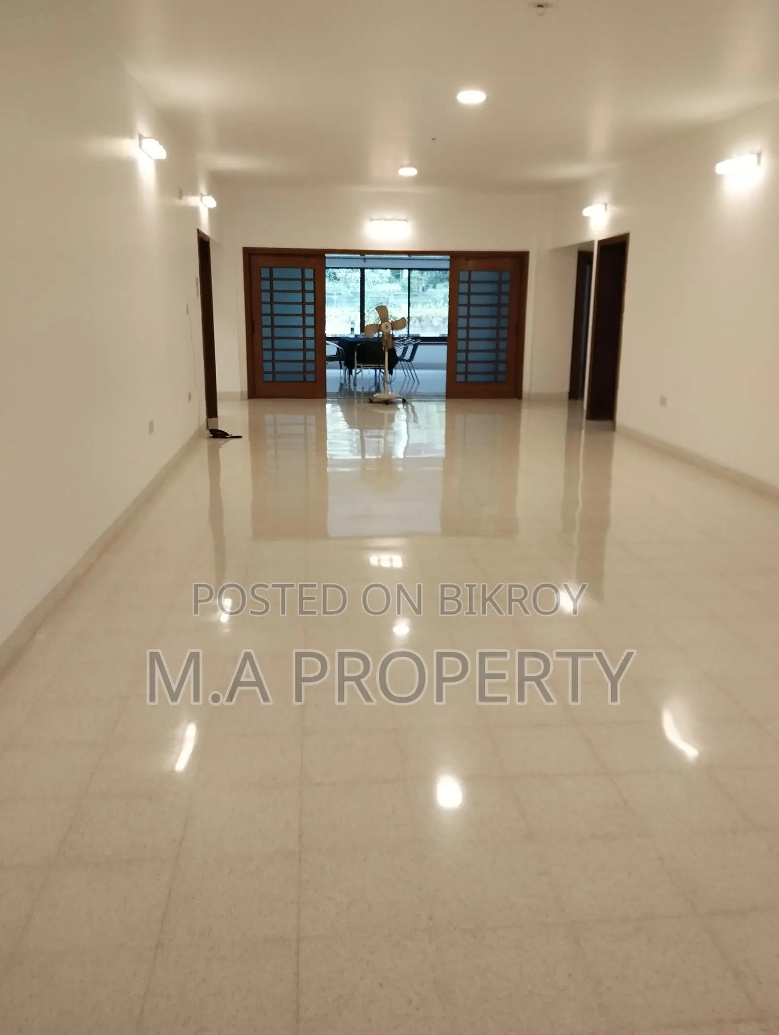 Luxury Semi-Furnished 4-Bedroom Flat for Rent in Baridhara Diplomatic Zone in Baridhara