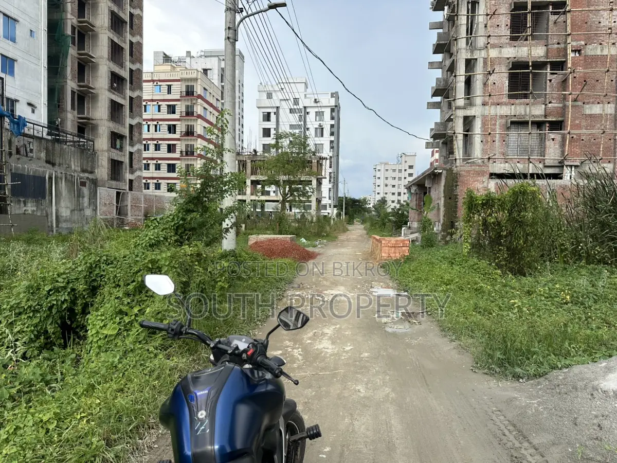 Block-M, 4-Katha, South-Face, Serial- 3800, Bashundhara R/A in Basundhara