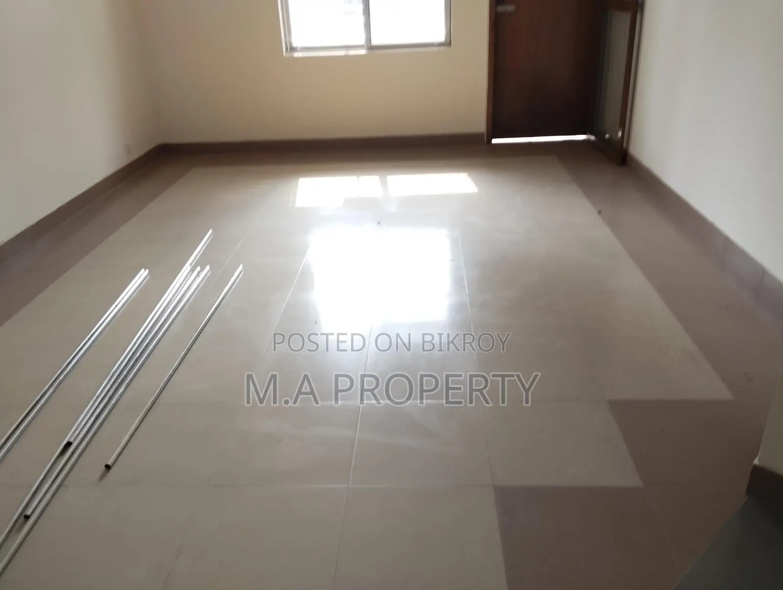 UNFINISHED FLAT FOR RENT IN GULSHAN I in Gulshan