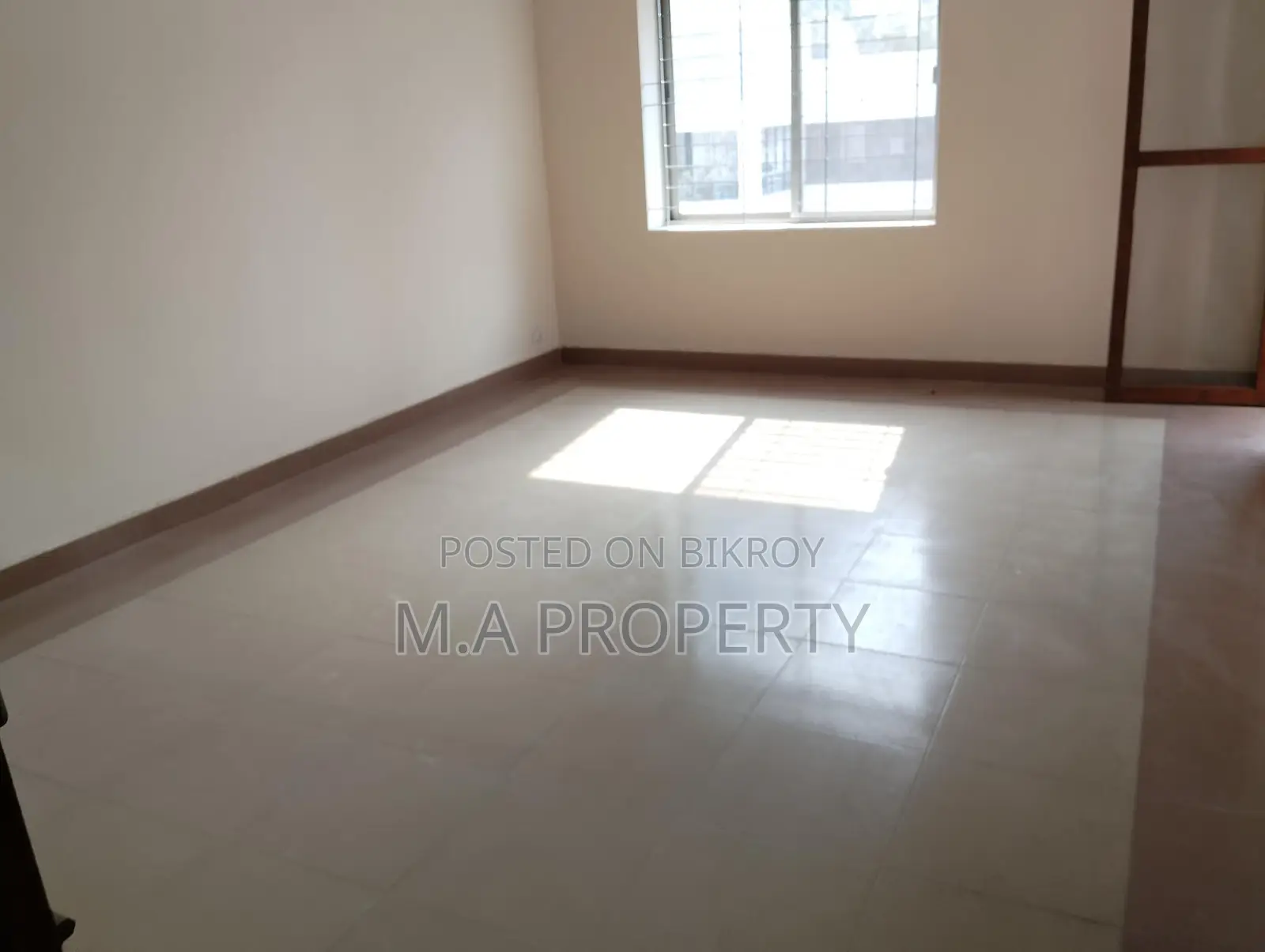 UNFINISHED FLAT FOR RENT IN GULSHAN I in Gulshan